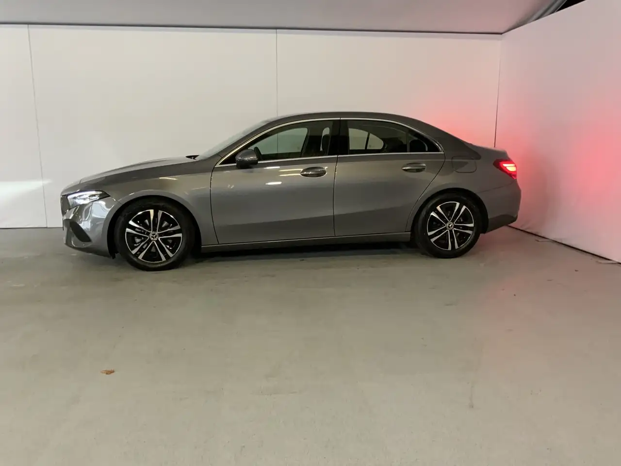 Mercedes-Benz A 180 A 180 Limo Prog WinterPak Verkehrszeichen-Assist 3