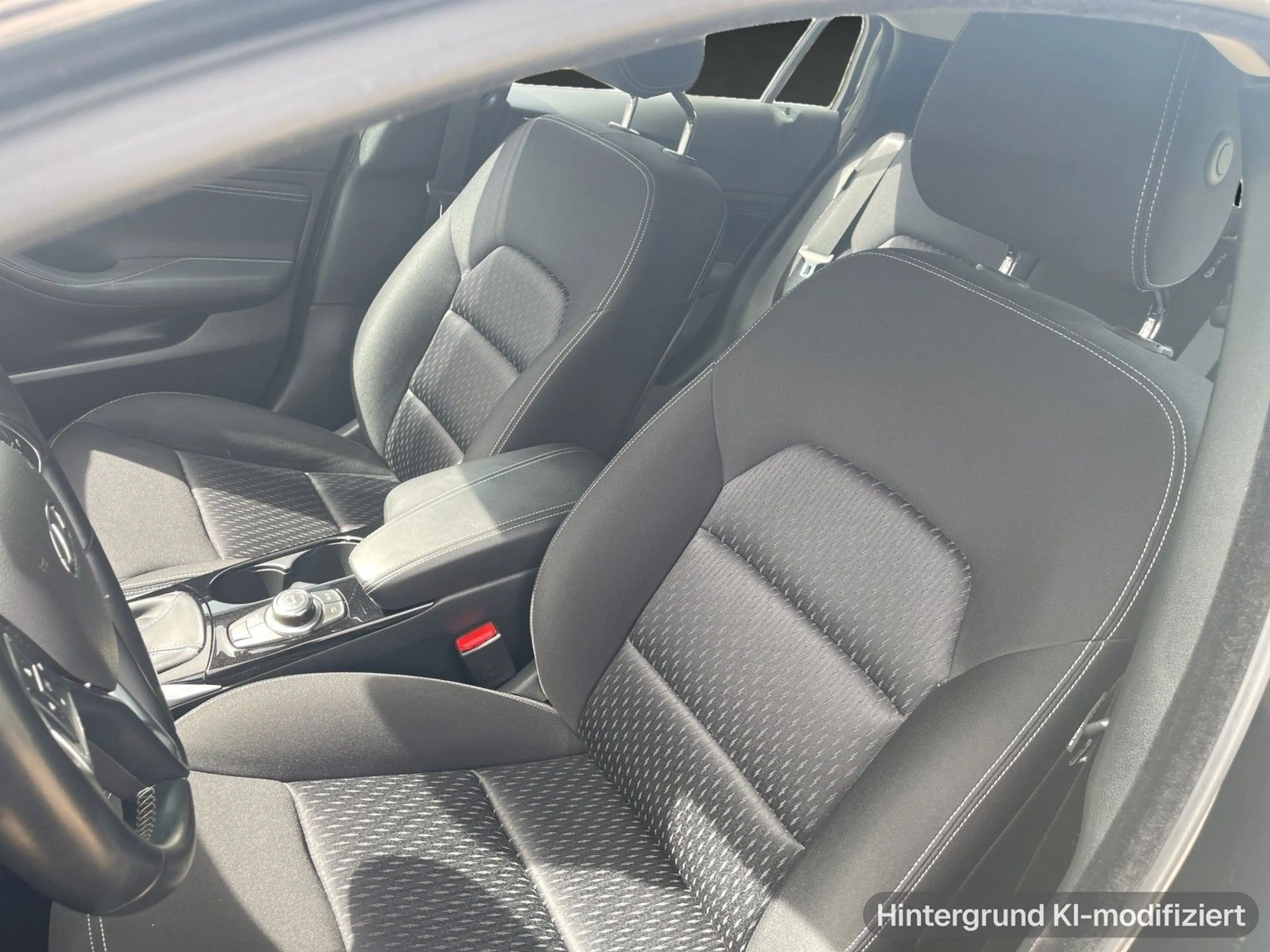 Infiniti Q30 PREMIUM 122 PS ( * SITZHEIZUNG * NAVI * ) — photo 14