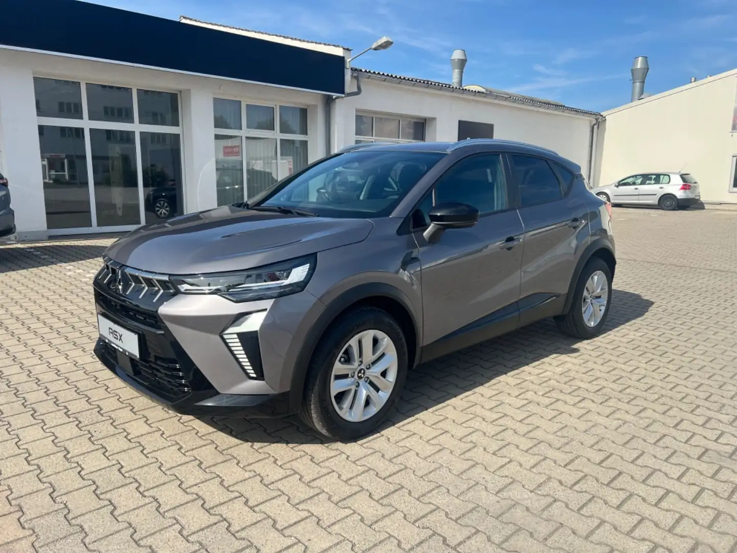 Mitsubishi ASX Plus Gris - 2