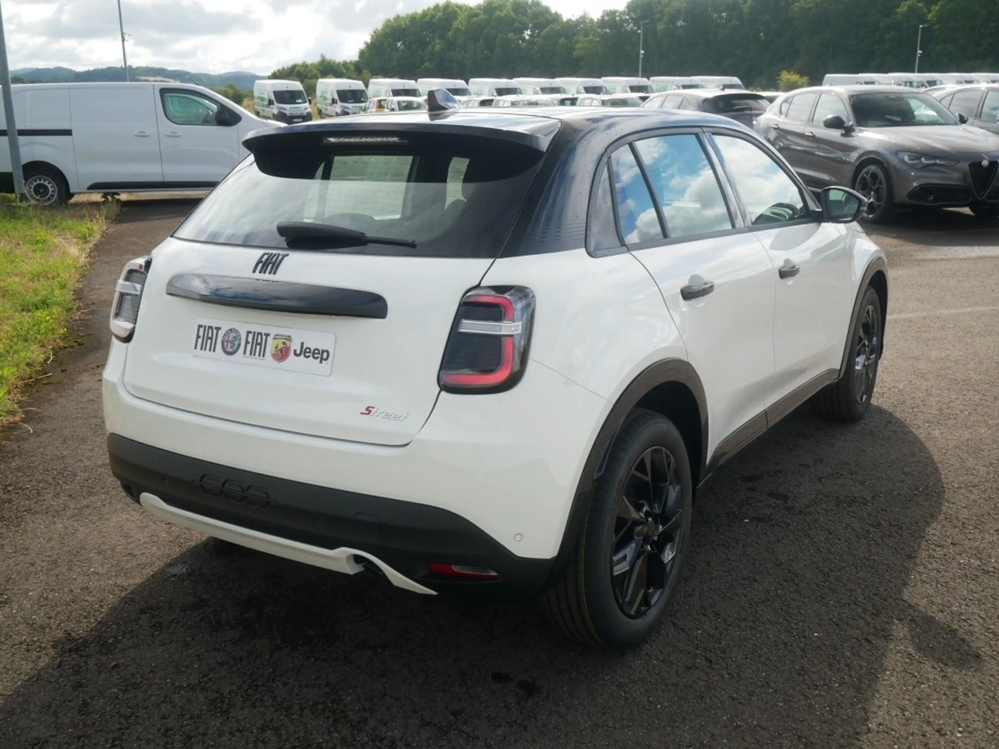 Fiat 600 STREET 1.2 TURBO 100 PS MT6 APPLE CARPLAY SHZ — photo 3