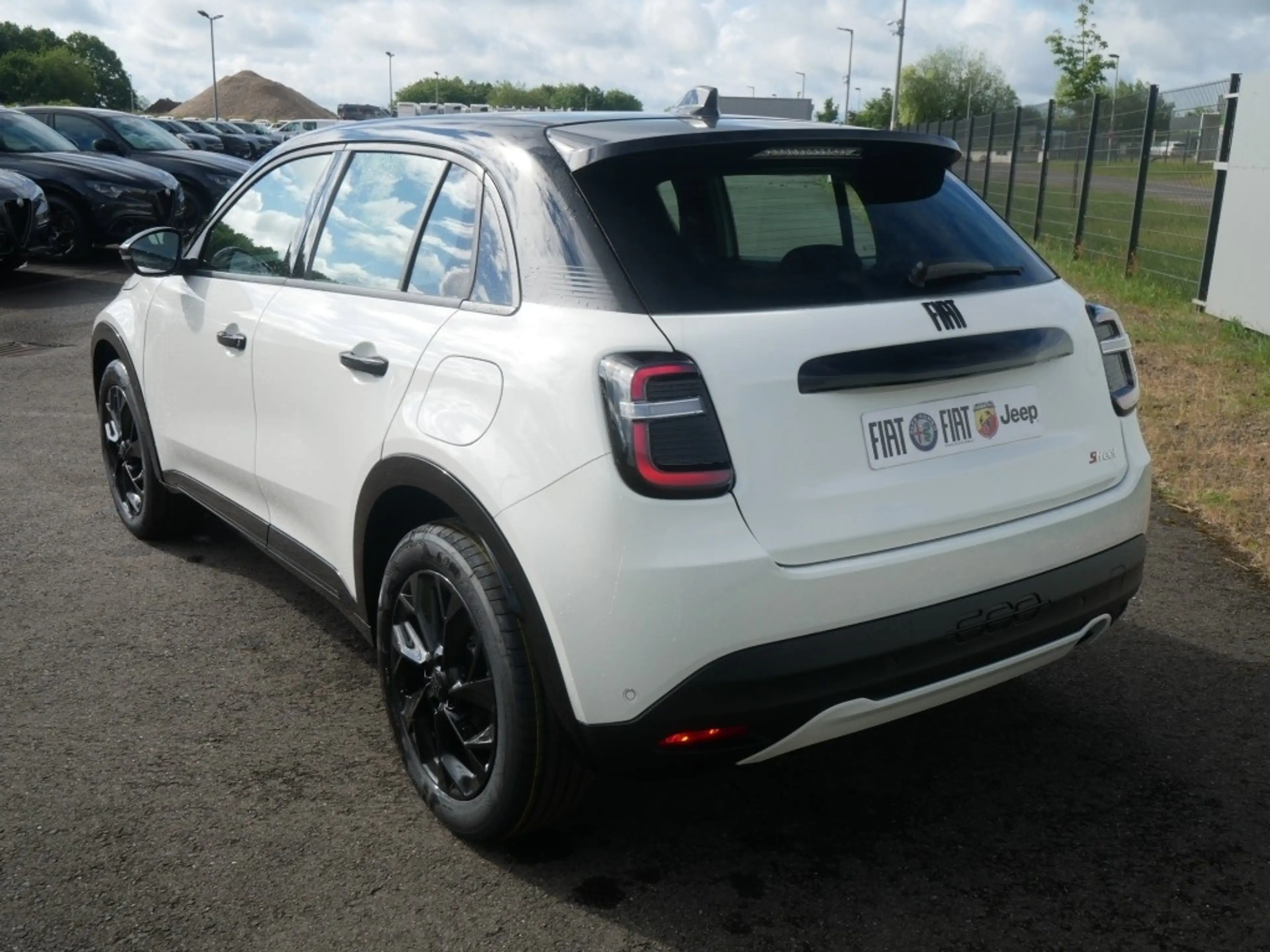 Fiat 600 STREET 1.2 TURBO 100 PS MT6 APPLE CARPLAY SHZ — photo 5