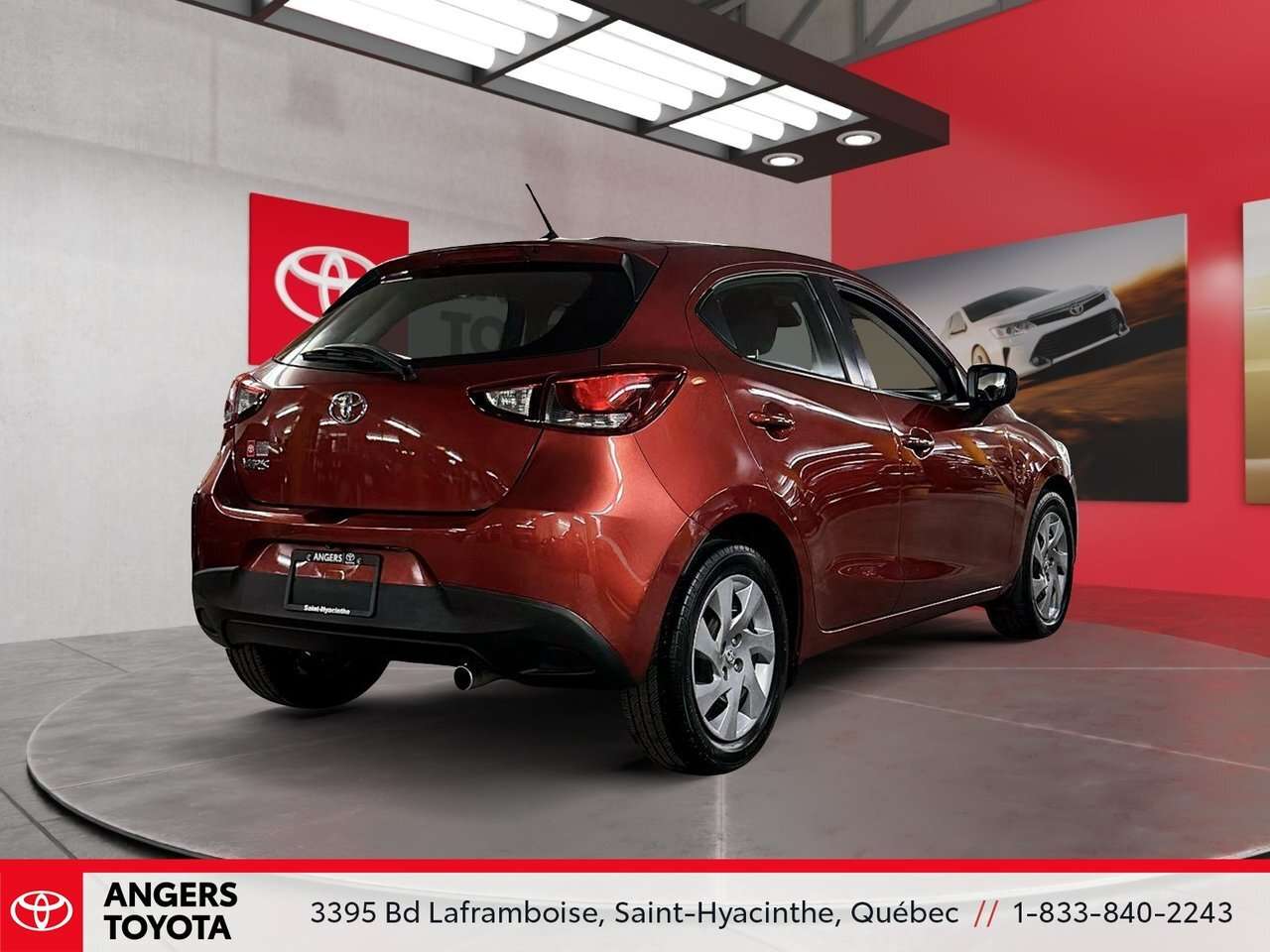 2020 Toyota Yaris LE — снимка 1