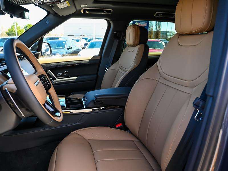 2026 Land Rover Range Rover Sport P400 Dynamic SE thumb 10