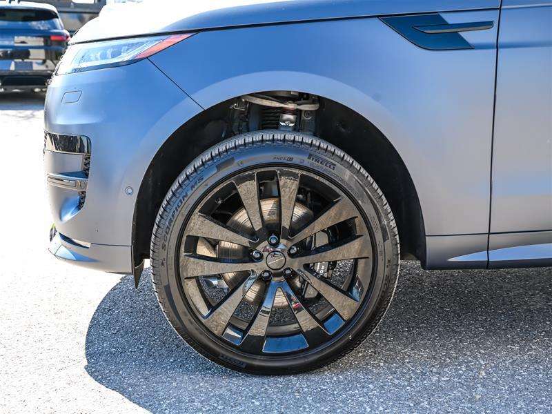 2026 Land Rover Range Rover Sport P400 Dynamic SE thumb 6