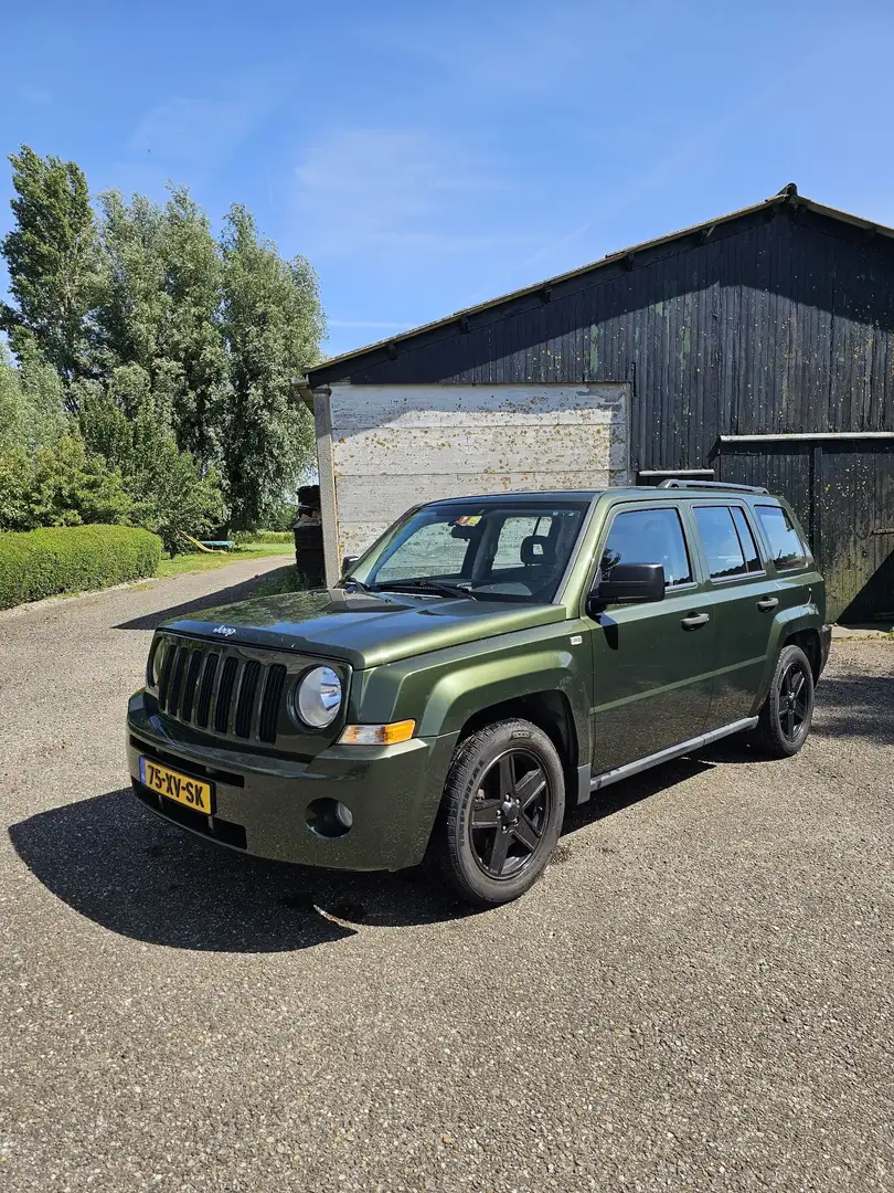 Jeep Patriot 2.4 Limited Groen - 1