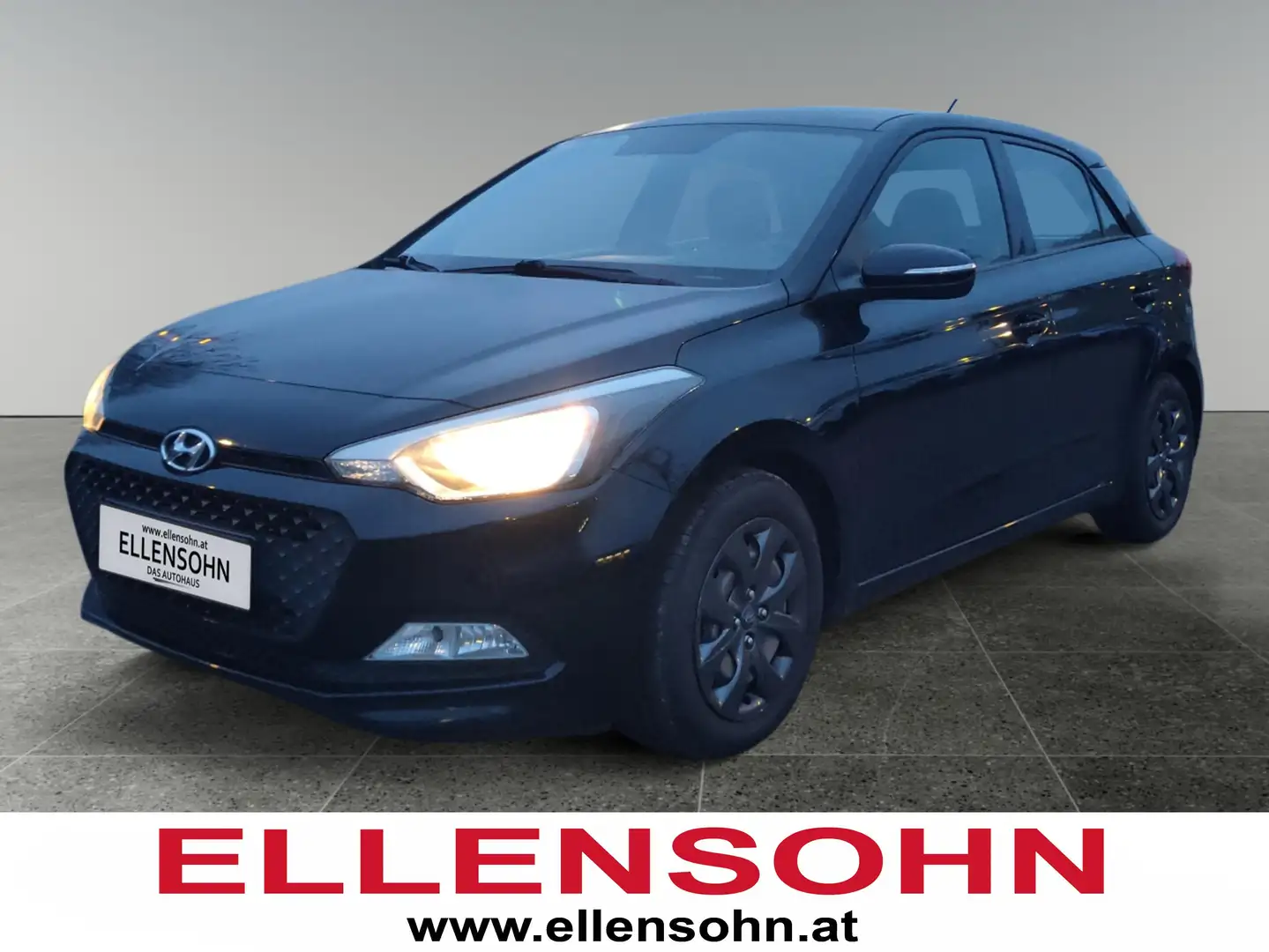 Hyundai i20 1,25 *8-fach bereift* Schwarz - 1