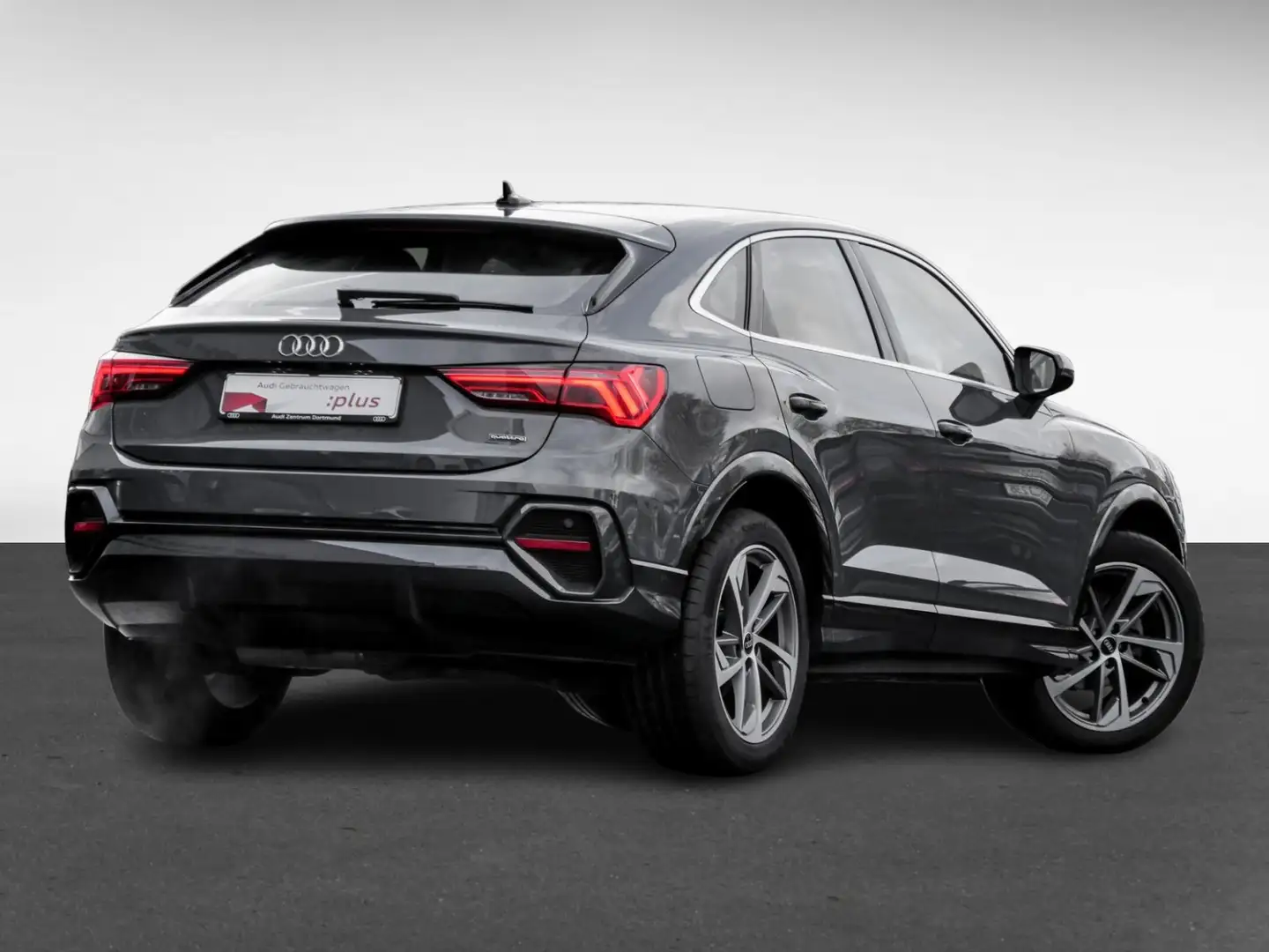 Audi Q3 Sportback 35 TDI quattro LED+NAVI+Business+Spor... Červená - 2