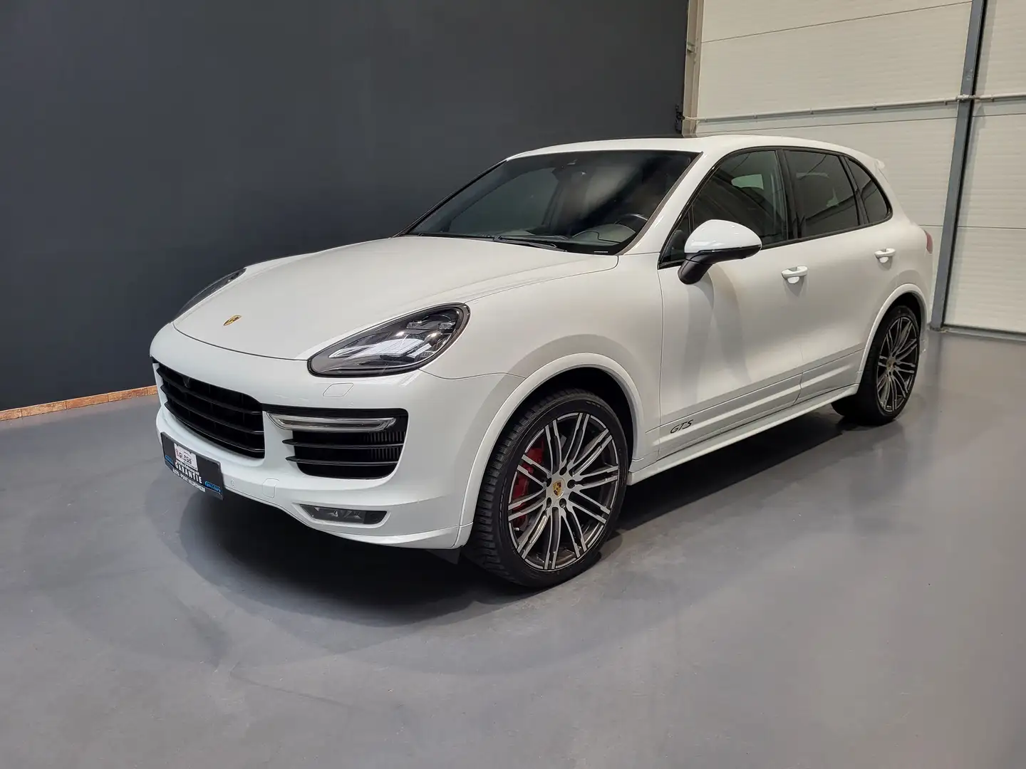 Porsche Cayenne GTS *TOP Ausstattung| Sport Chrono* Weiß - 1
