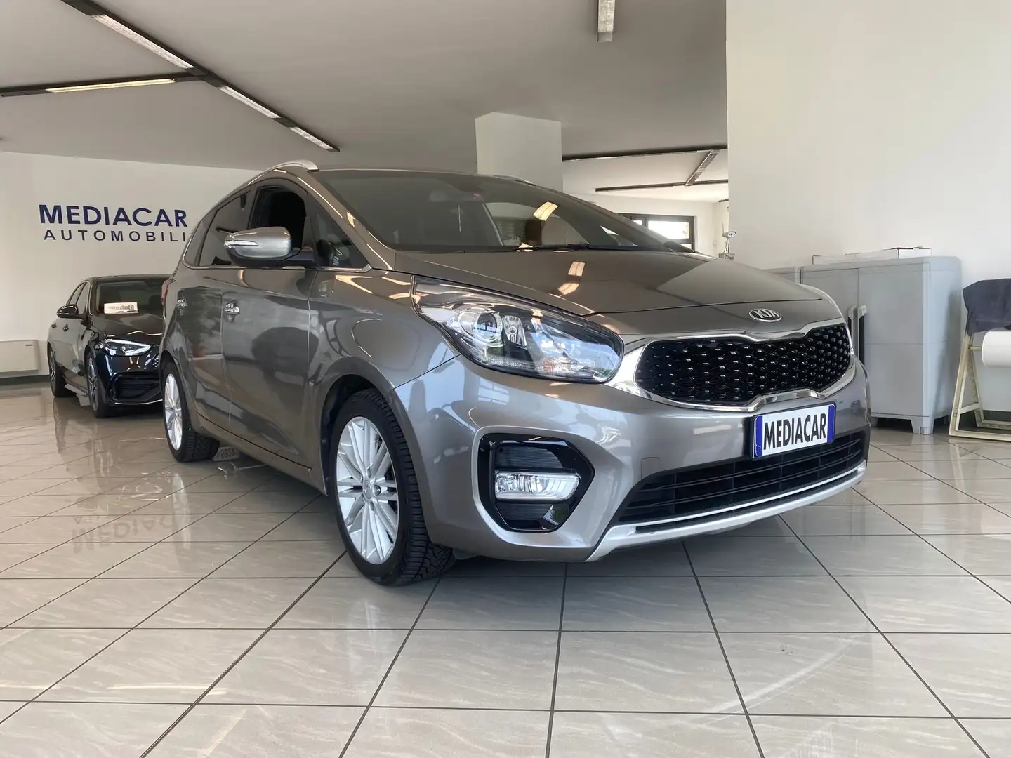 Kia Carens 1.7 crdi Cool 115cv 7p.ti Grigio - 1