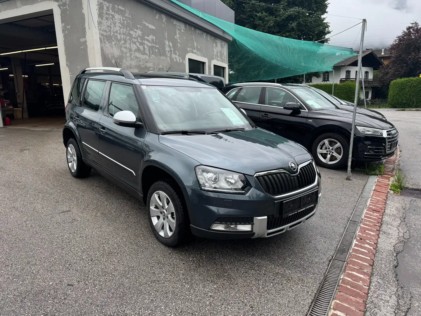 Skoda Yeti Grau - 1