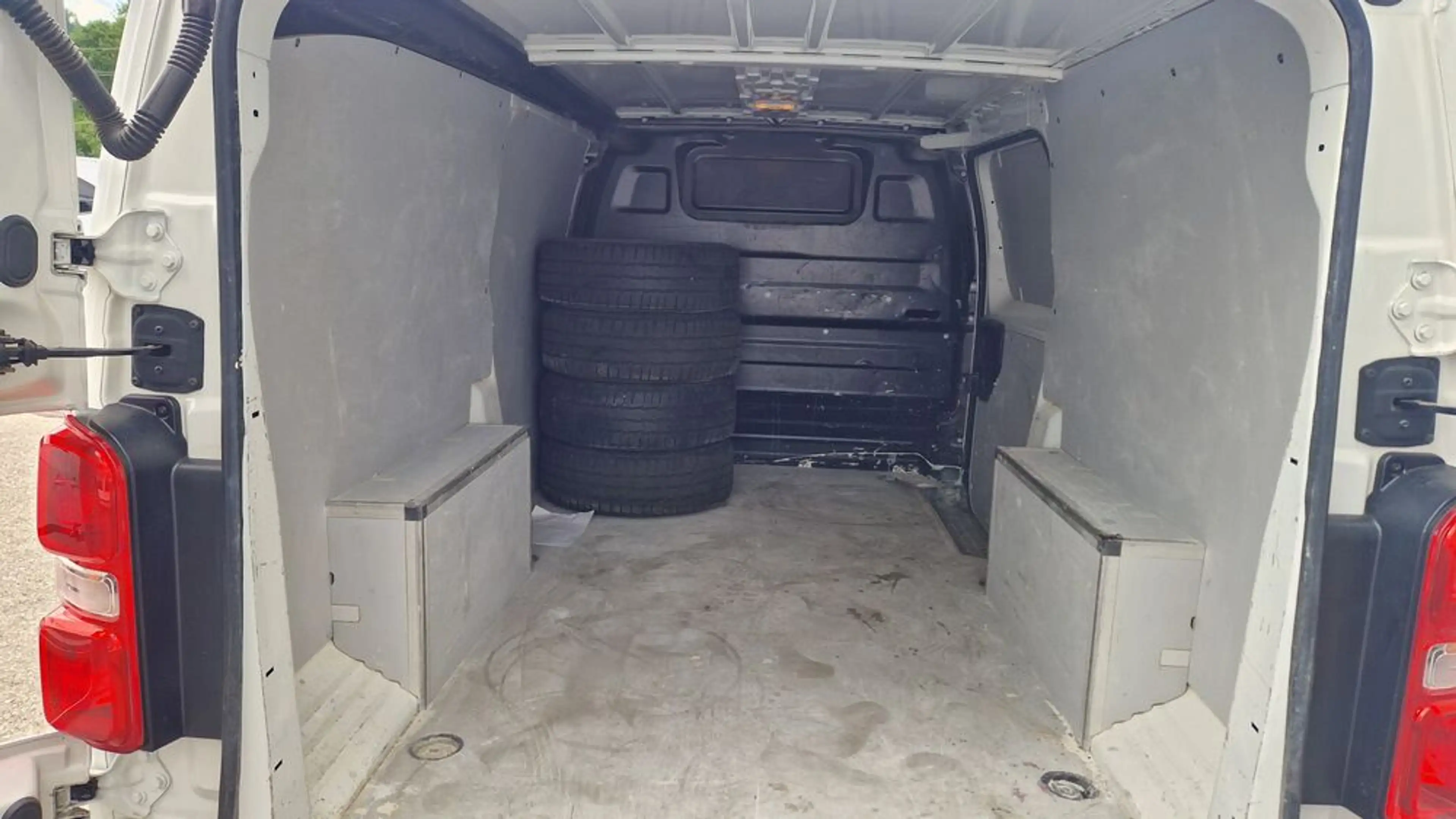 Peugeot Expert Kasten L2H1 BlueHDi  ''1.Besitz'' ''Mwst.'' — photo 10