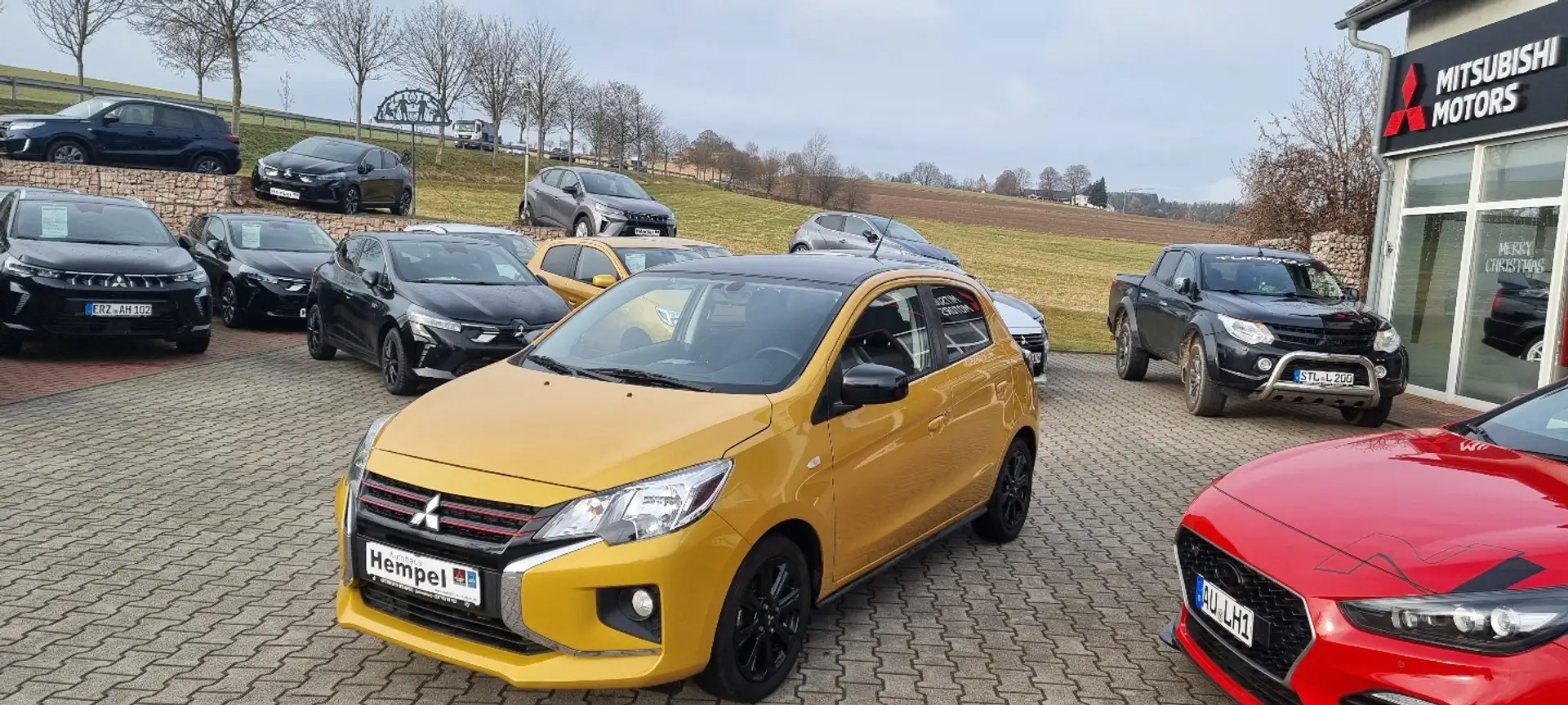 Mitsubishi Space Star Select+ Black1.2 MIVEC ClearTec CVT Gelb - 1