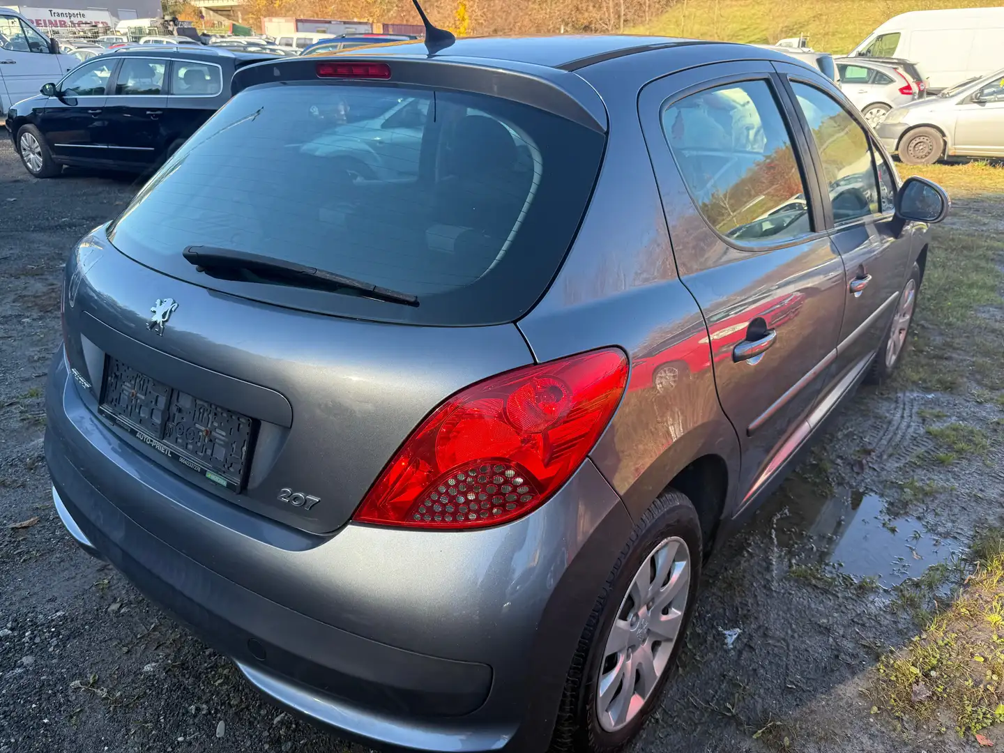 Peugeot 207 207 Junior 1,4 Junior Klima Euro 4 - 2