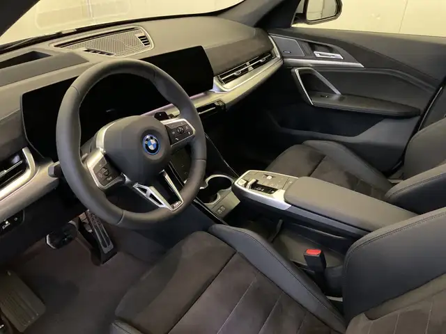 BMW X1 xDrive30e Ansicht 5