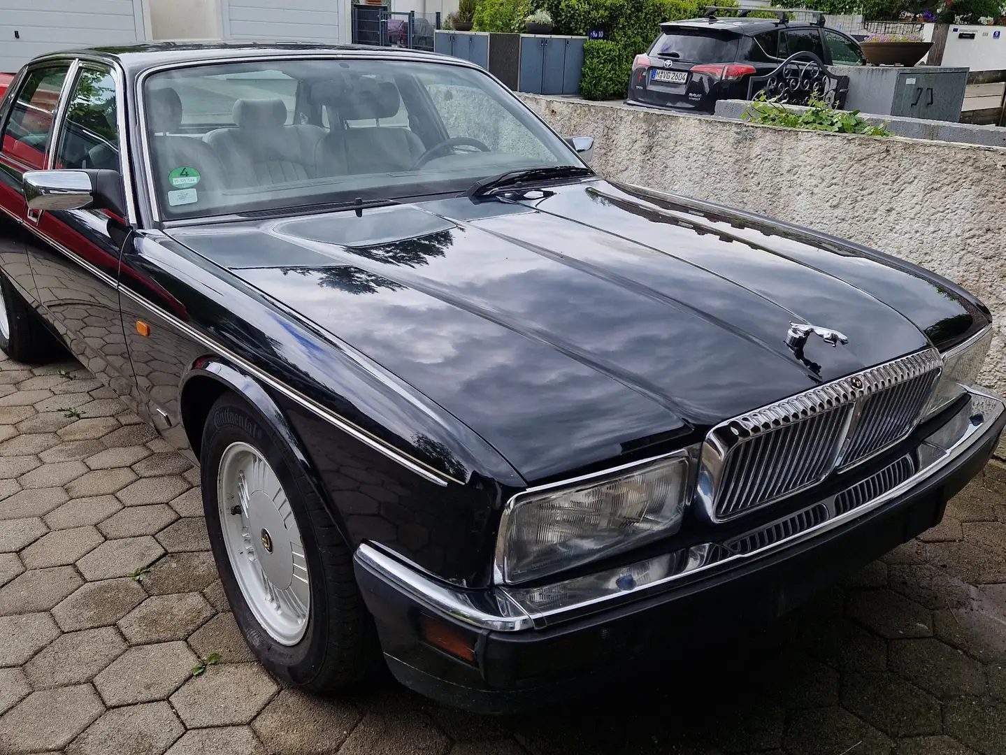 Jaguar Daimler Daimler Double Six - 1