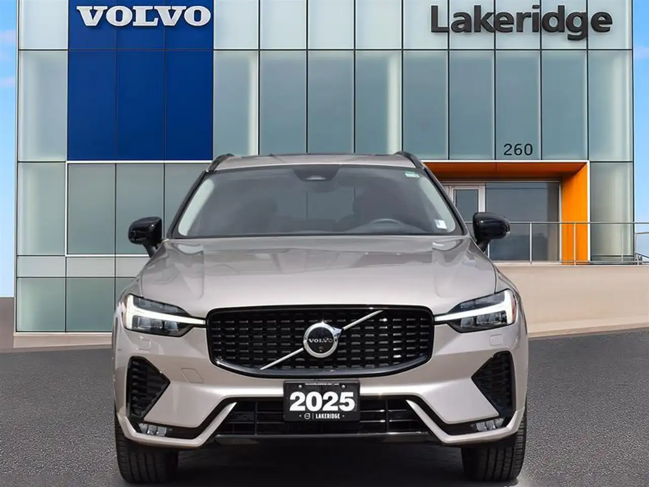 Volvo XC60 снимка Volvo XC60