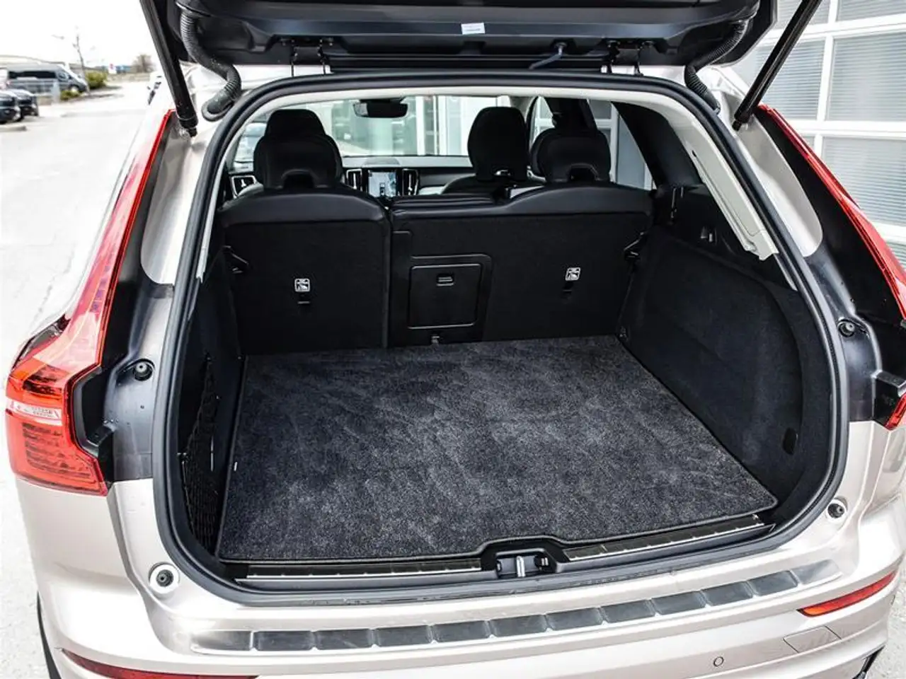Volvo XC60 снимка Volvo XC60