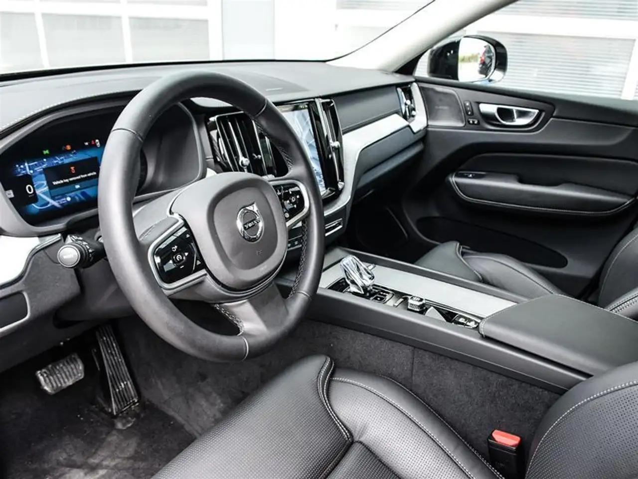 Volvo XC60 снимка Volvo XC60