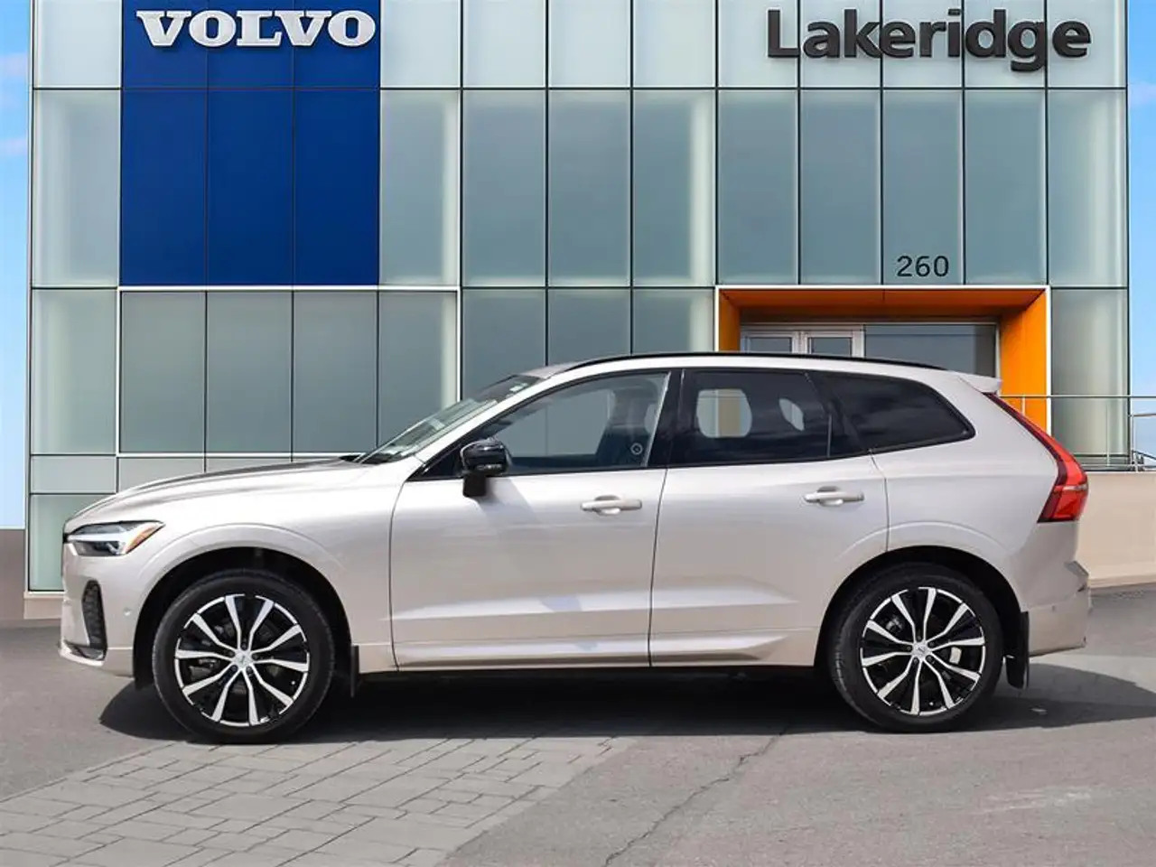 Volvo XC60 снимка Volvo XC60