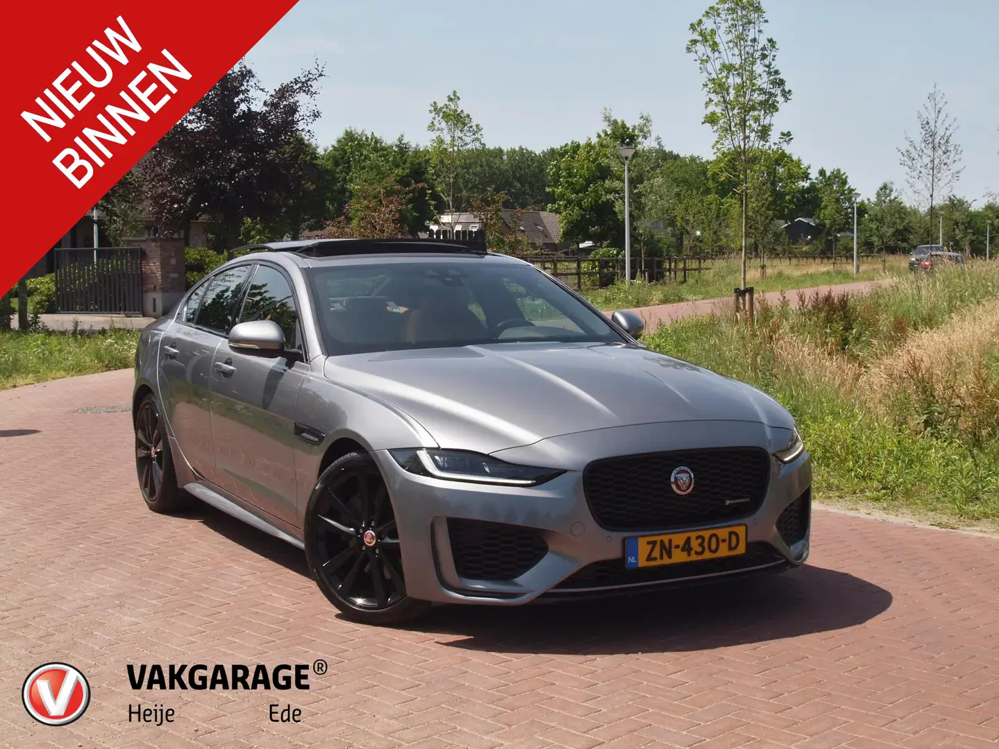 Jaguar XE 2.0 P250 HSE | R-Dynamic | Panoramadak | Camera | Gris - 1