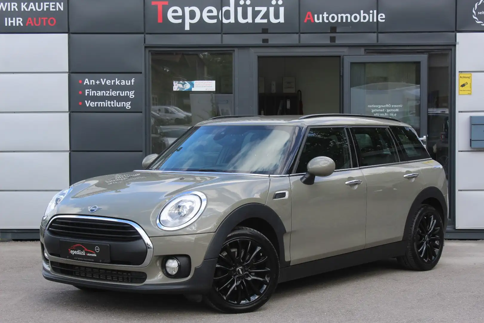 MINI One Clubman Chili*AUTOMATIK*LED*NAVI*APCPLAY*PDC Grau - 1