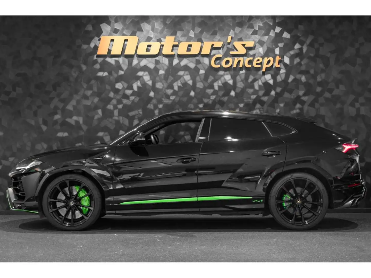 Lamborghini Urus V8 - NERO HELENE / VERDE Noir - 2