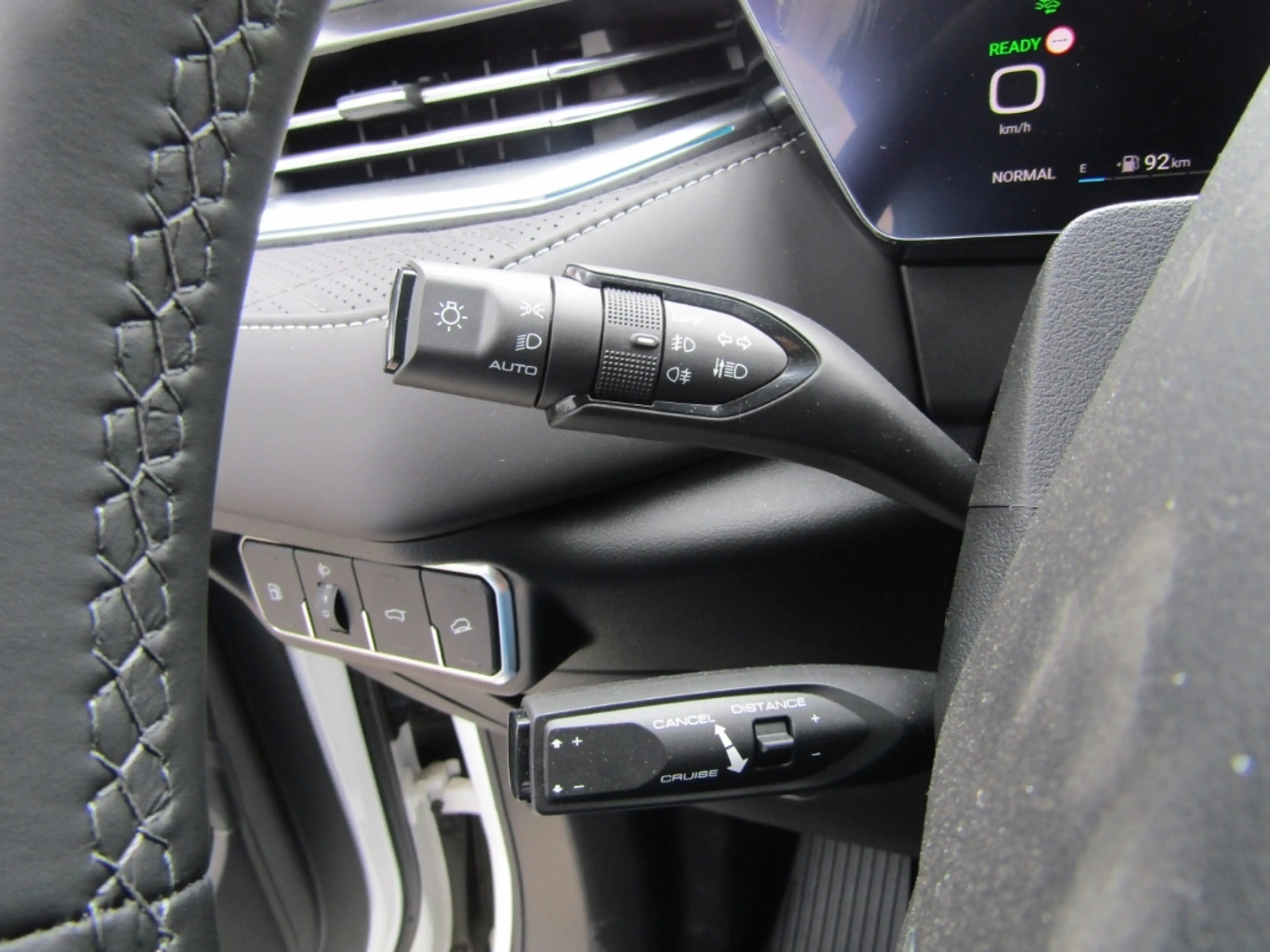 GWM WEY 03 Luxury 4WD 2.0 PHEV PANORAMA WINTERPAKET LED NAVI — photo 14