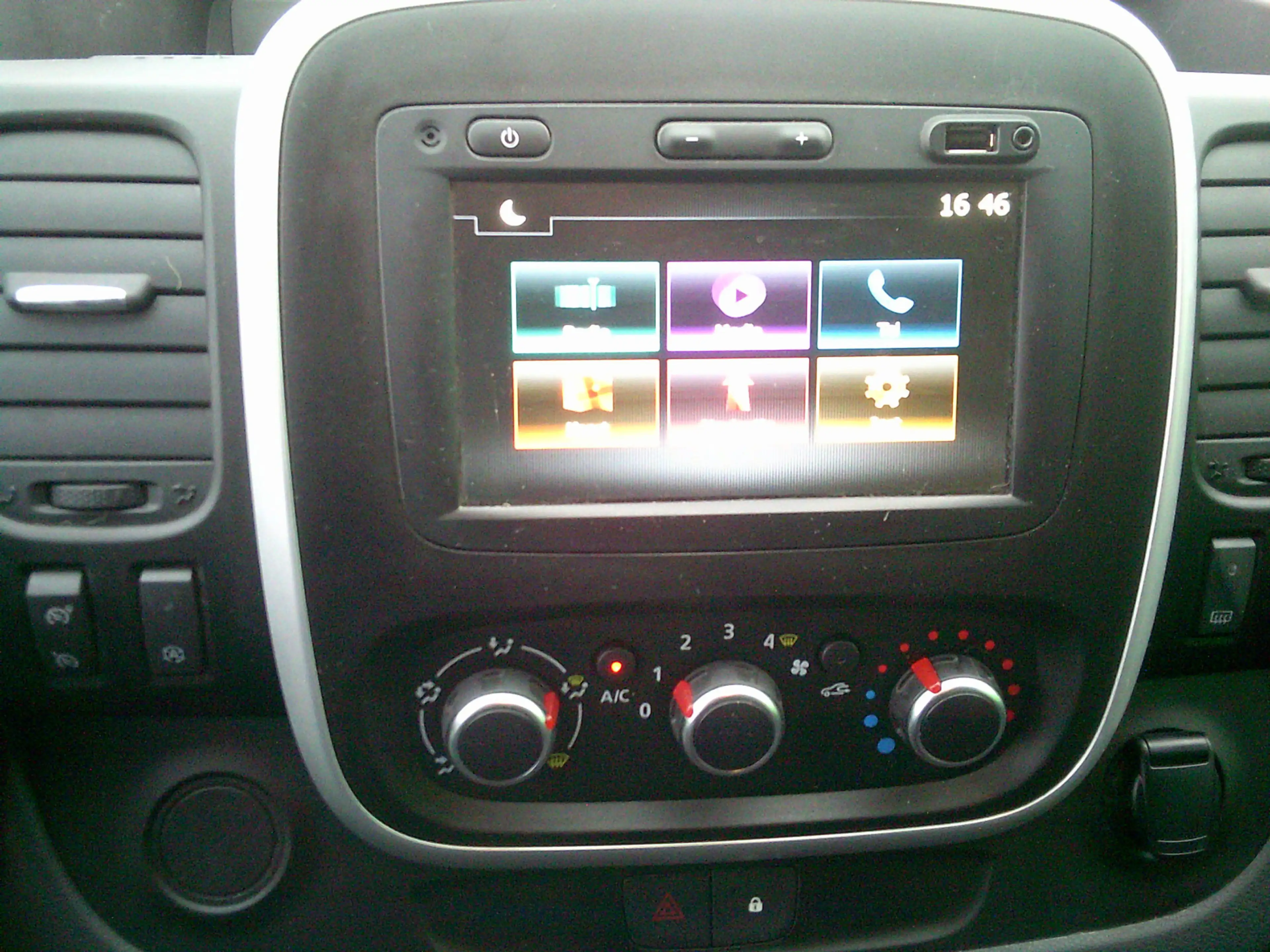 Renault Trafic 1.6 dCi 95 T29 L2H1 Comfort VOORZIEN VAN AIRCO+CRU — photo 12