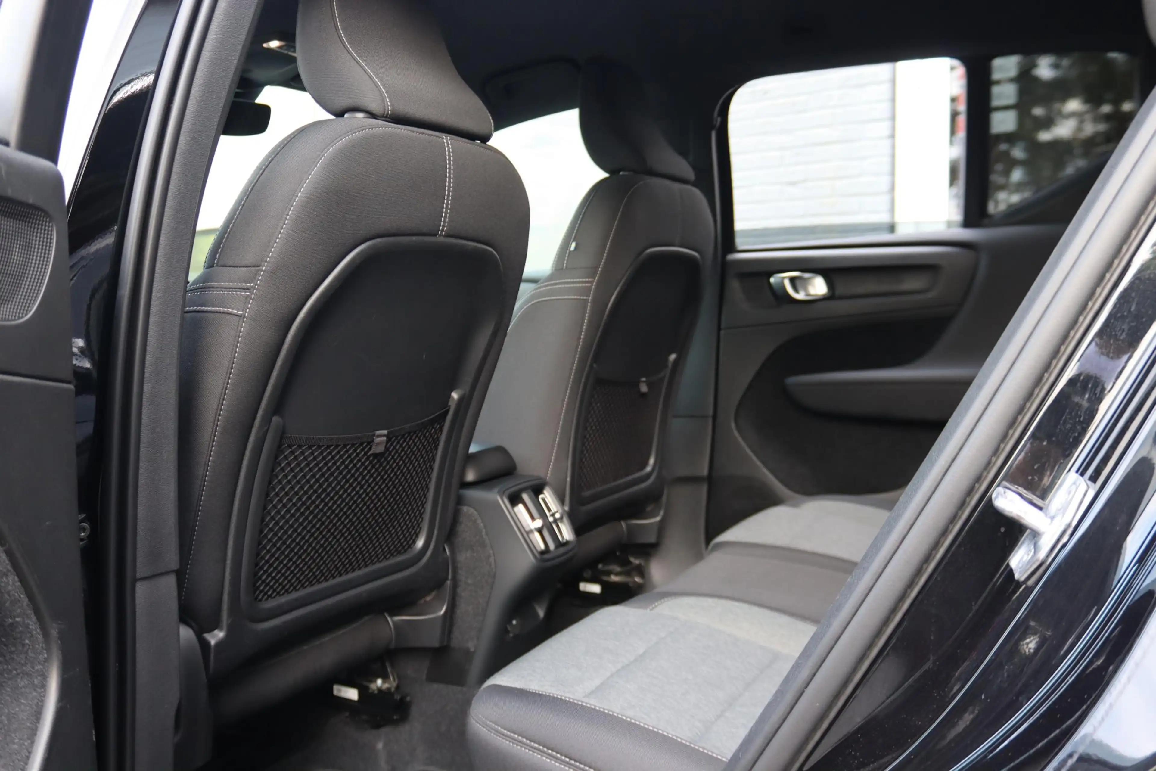 Volvo XC40 2.0 B4 Momentum Business Camera, Stoel/Stuurverwar — photo 36