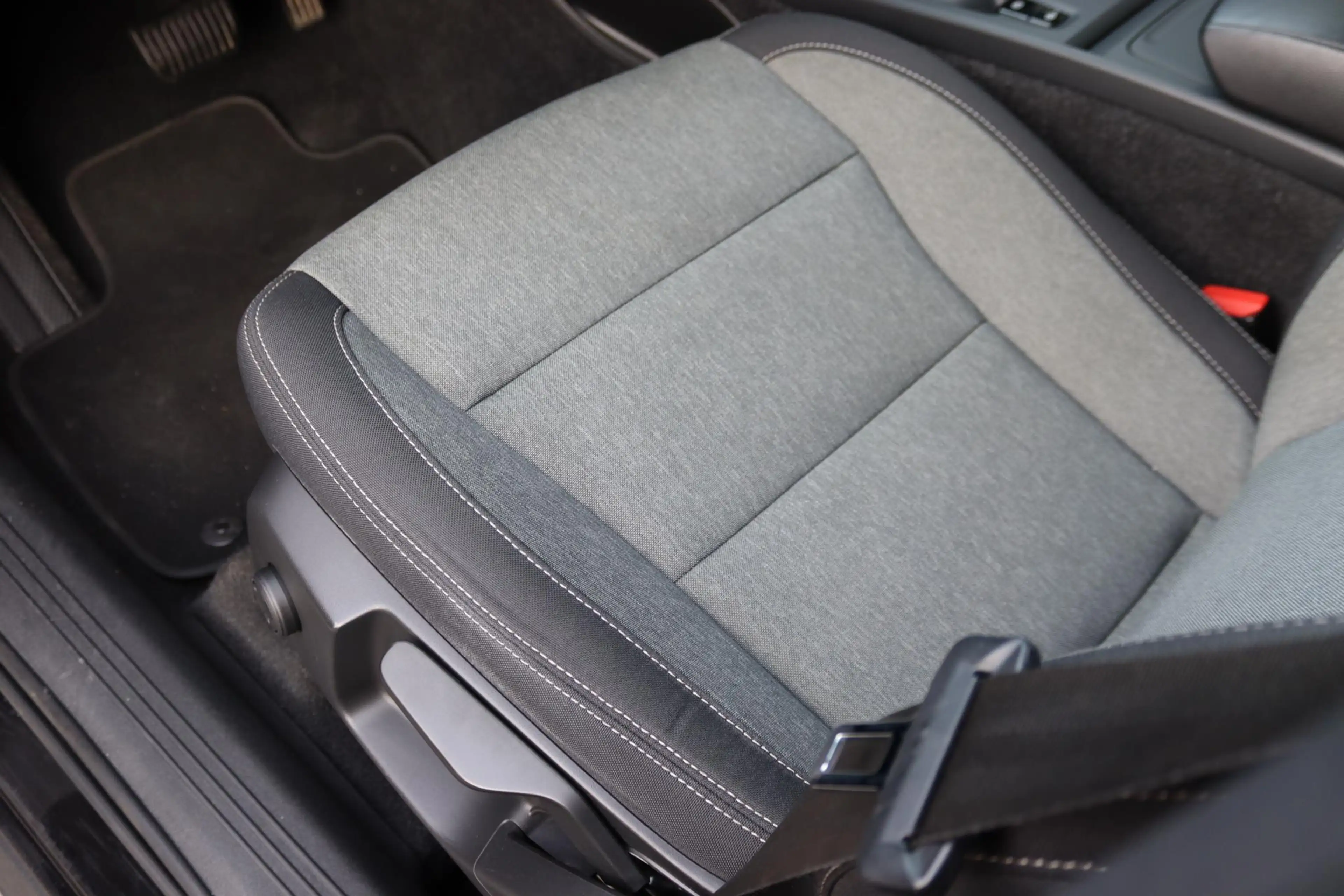 Volvo XC40 2.0 B4 Momentum Business Camera, Stoel/Stuurverwar — photo 33