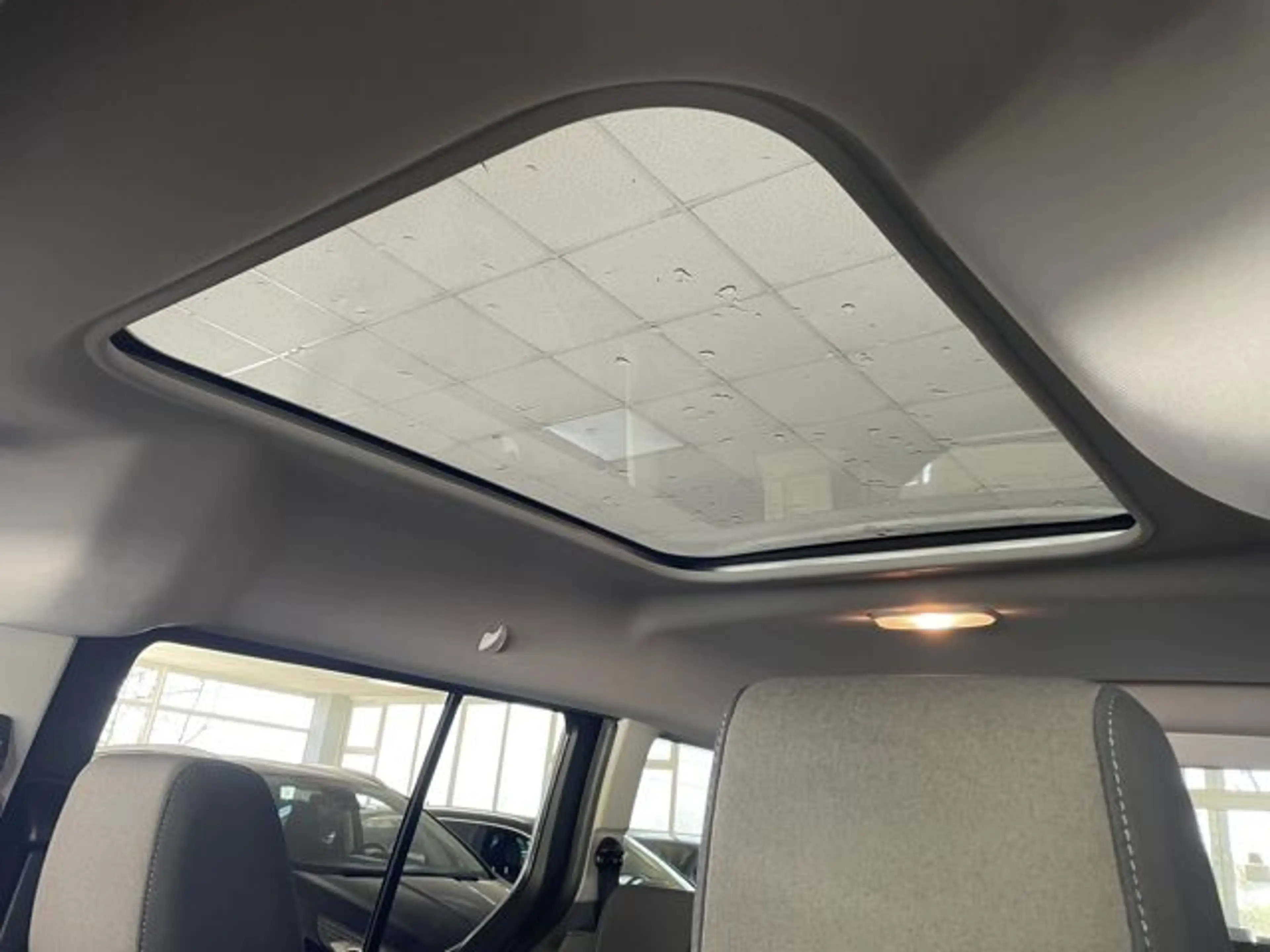 Ford Grand Tourneo Connect Titanium 1.5 TDCI 7-SITZER — photo 8