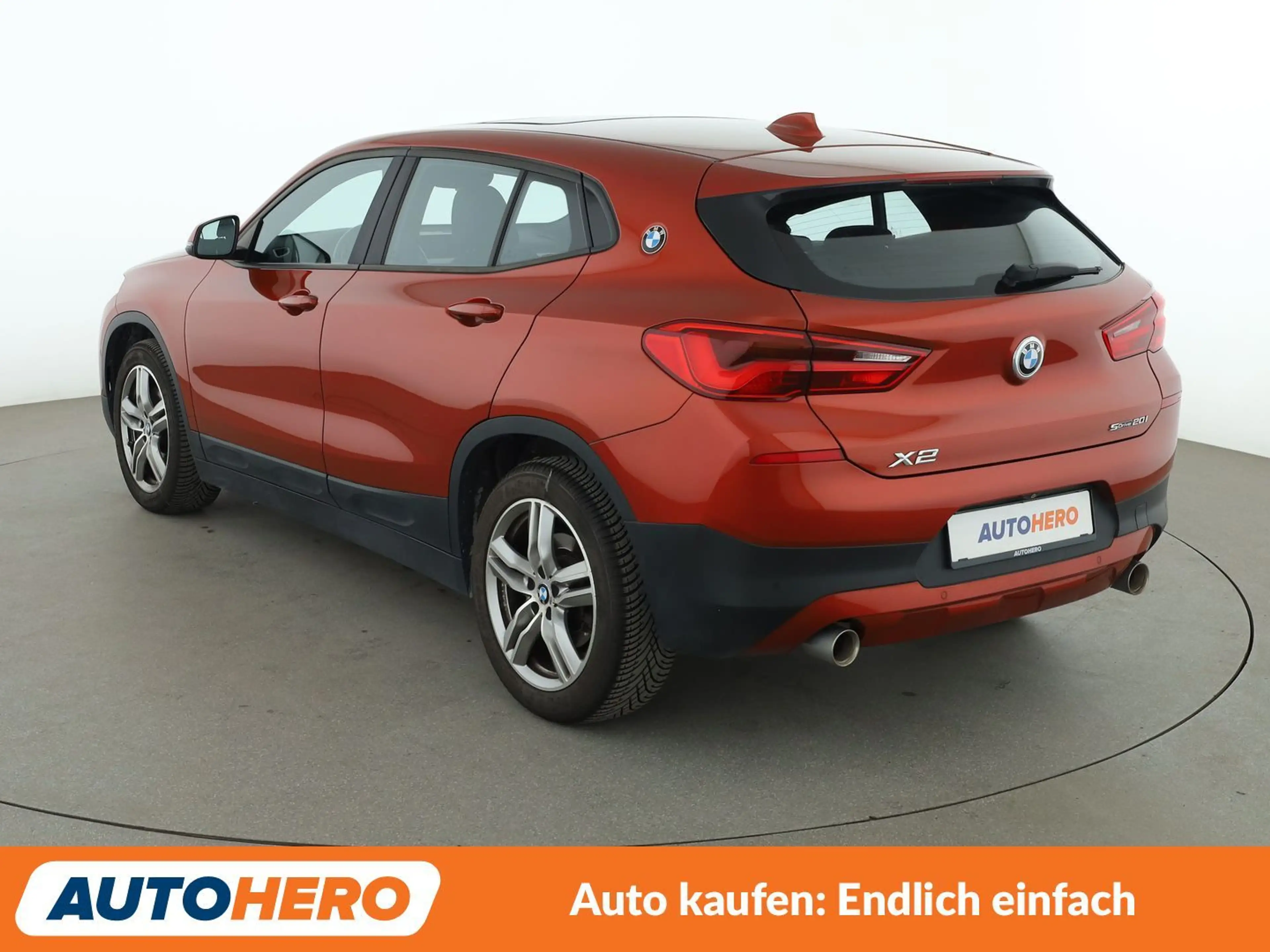 BMW X2 sDrive 20i Advantage Aut. *HUD*LED*TEMPO*CAM*SHZ* — photo 4