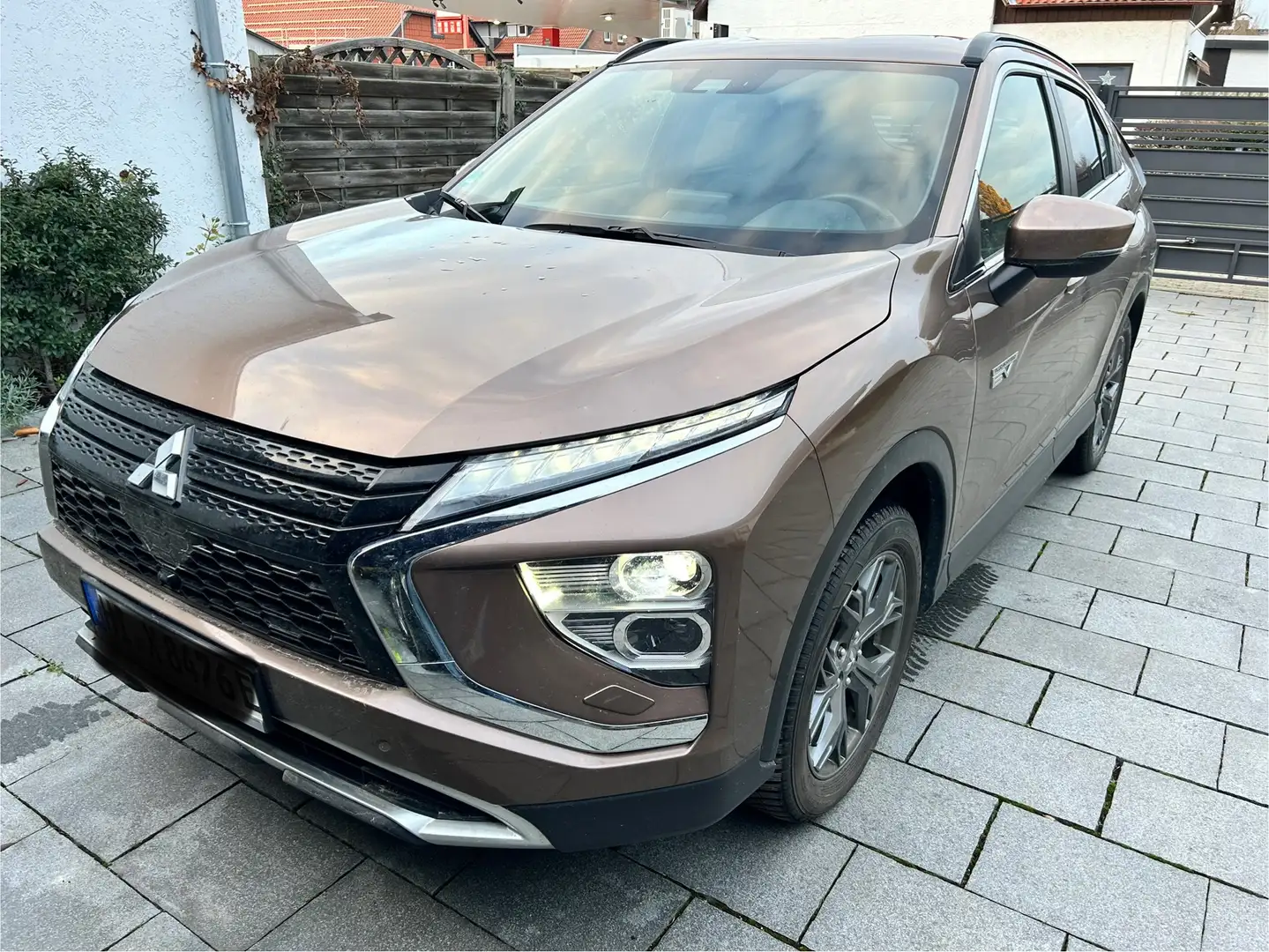 Mitsubishi Eclipse Cross Eclipse Cross Plug-In Hybrid Plug-In Hybrid 4WD Pl Bronze - 1