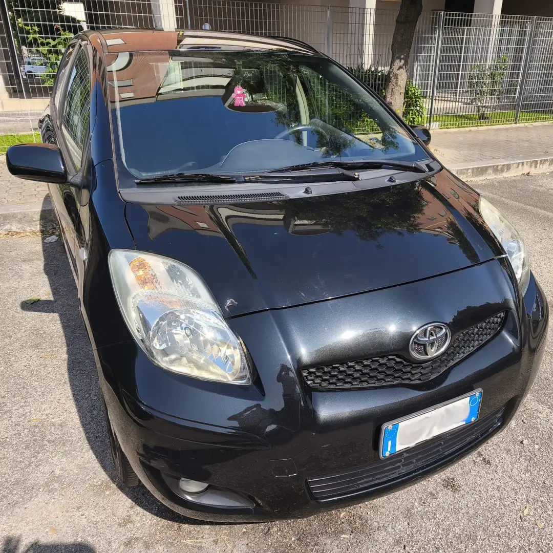Toyota Yaris 5p 1.4 d-4d Expo c/clima - 1