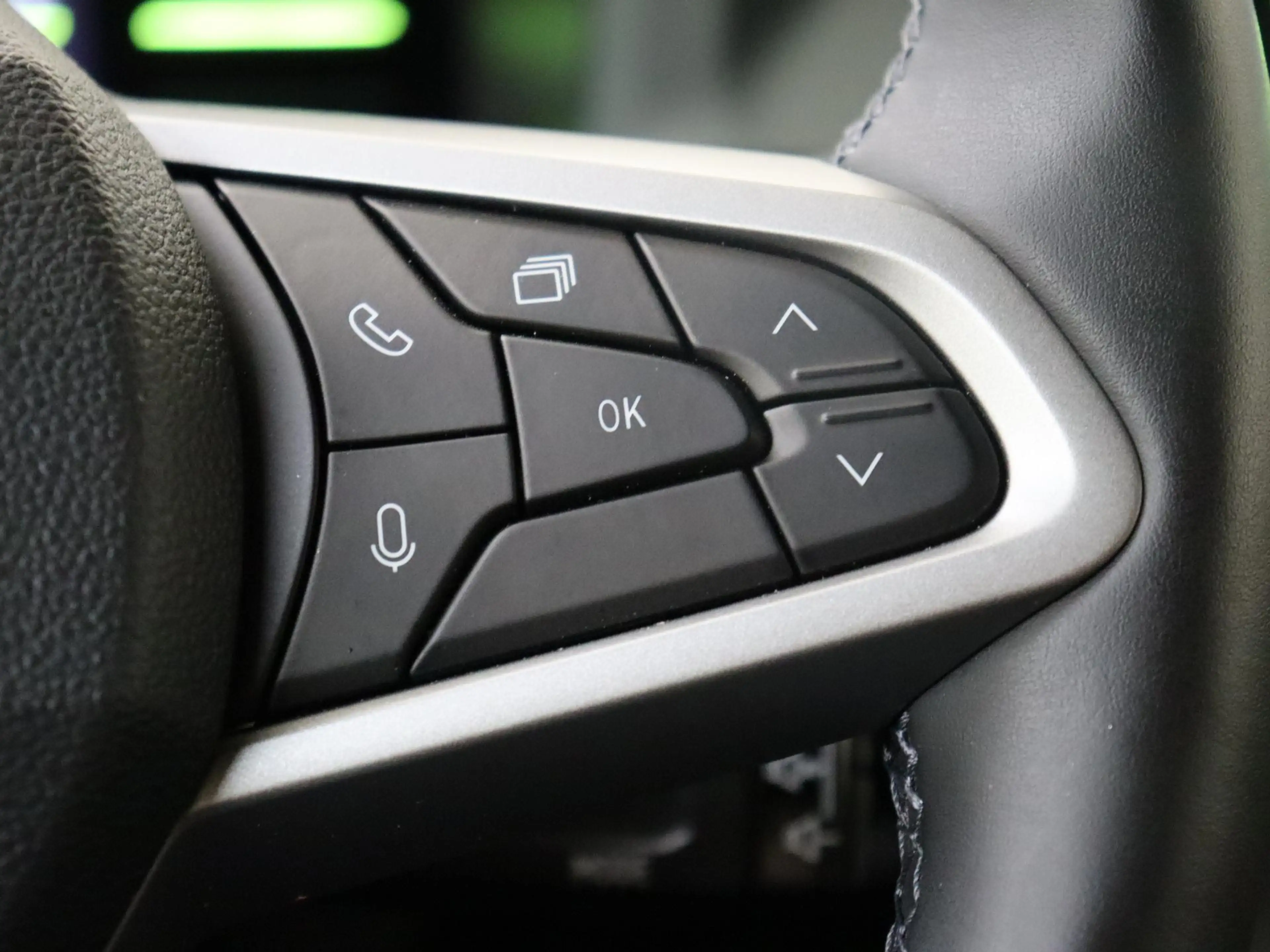 Dacia Duster 1.2 Eco-G 120 extreme | blind spot monitoring | 36 — photo 13