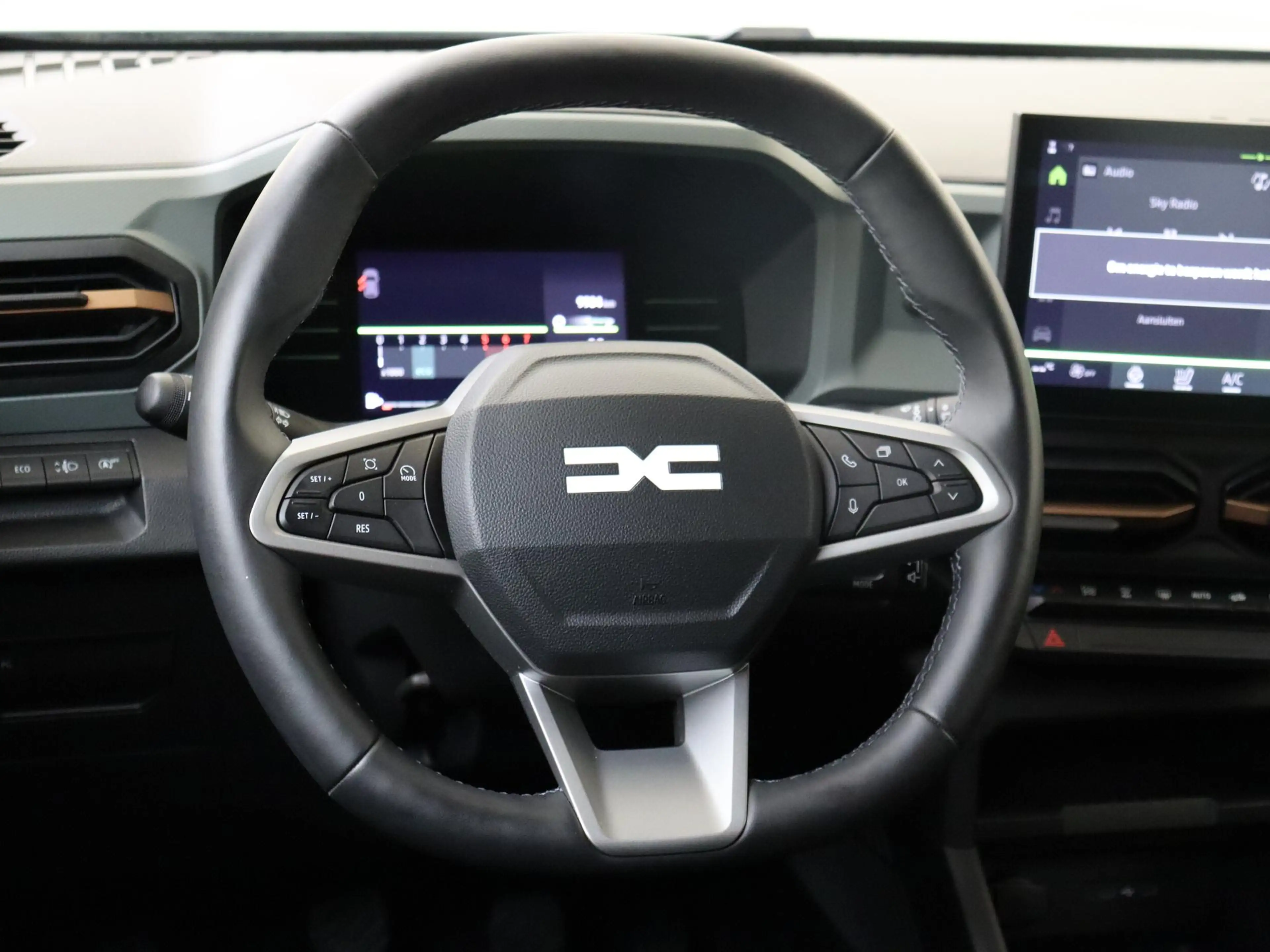 Dacia Duster 1.2 Eco-G 120 extreme | blind spot monitoring | 36 — photo 10