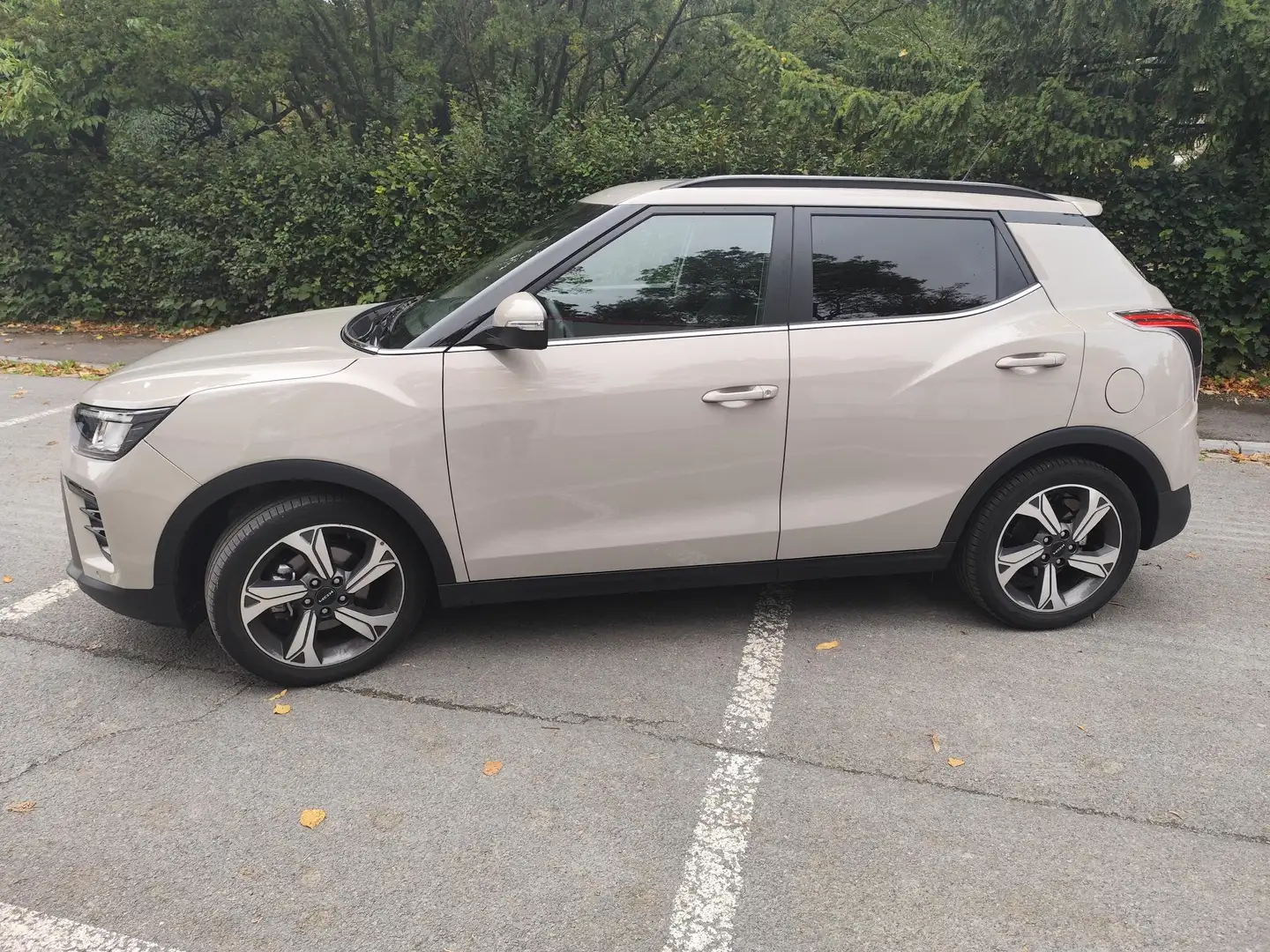 KGM Tivoli 1.5 T-GDi Platinum Beige - 2