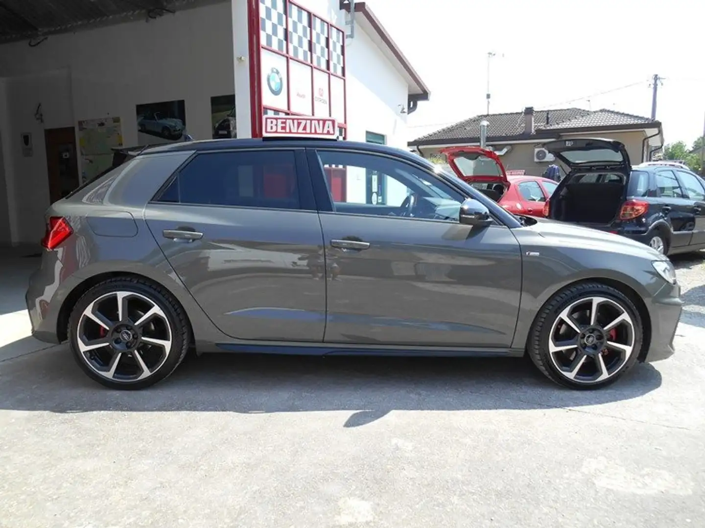 Audi A1 Sportback 40 2.0 tfsi S Line Edition s-tronic Grigio - 2