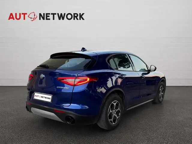 Alfa Romeo Stelvio view 2