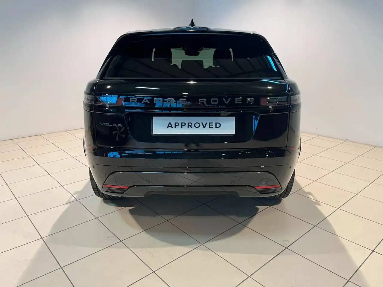Land Rover Range Rover Velar 2026