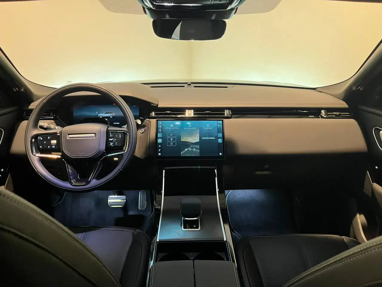 Land Rover Range Rover Velar 2026 — фото 15