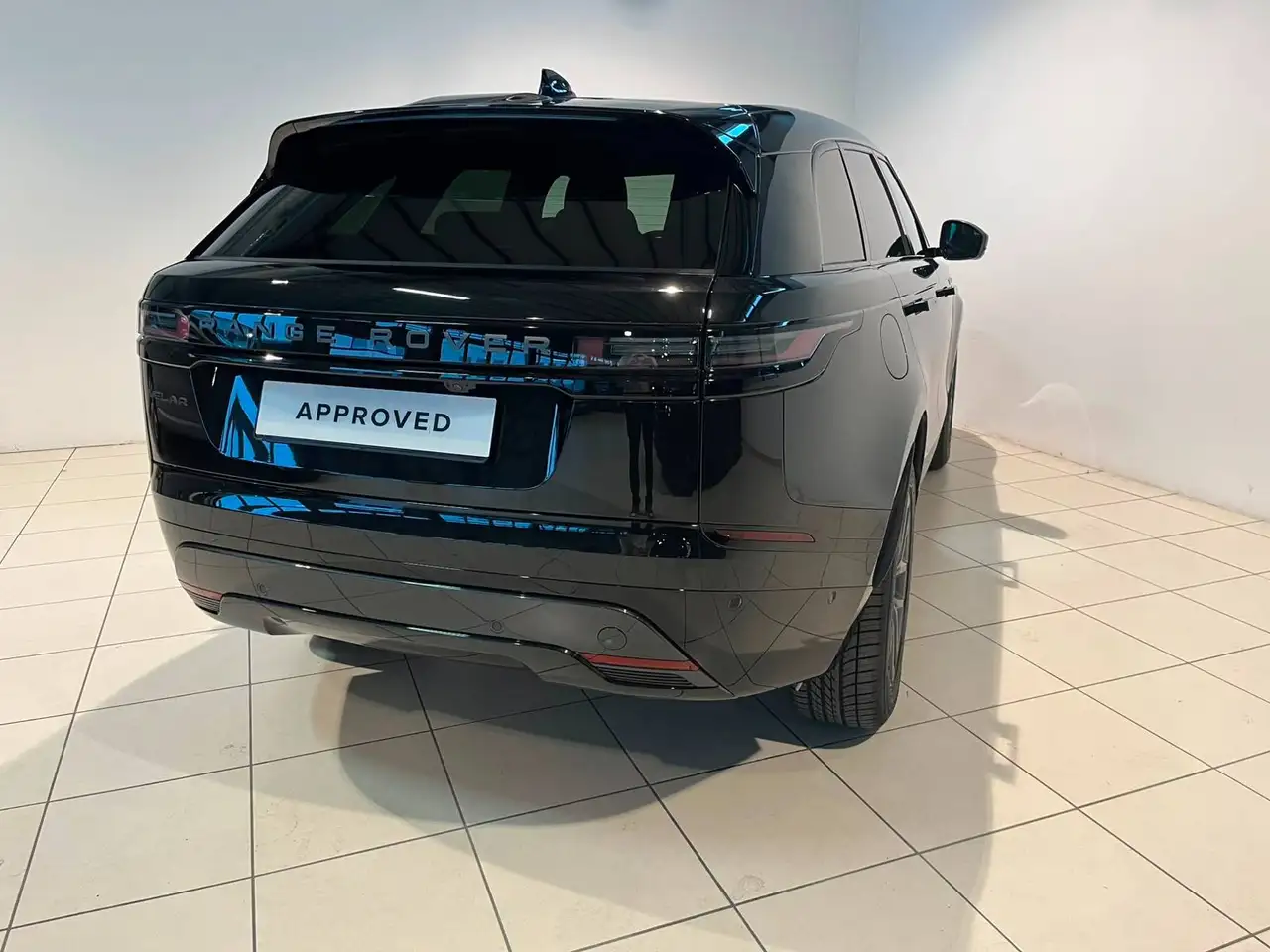 Land Rover Range Rover Velar 2026