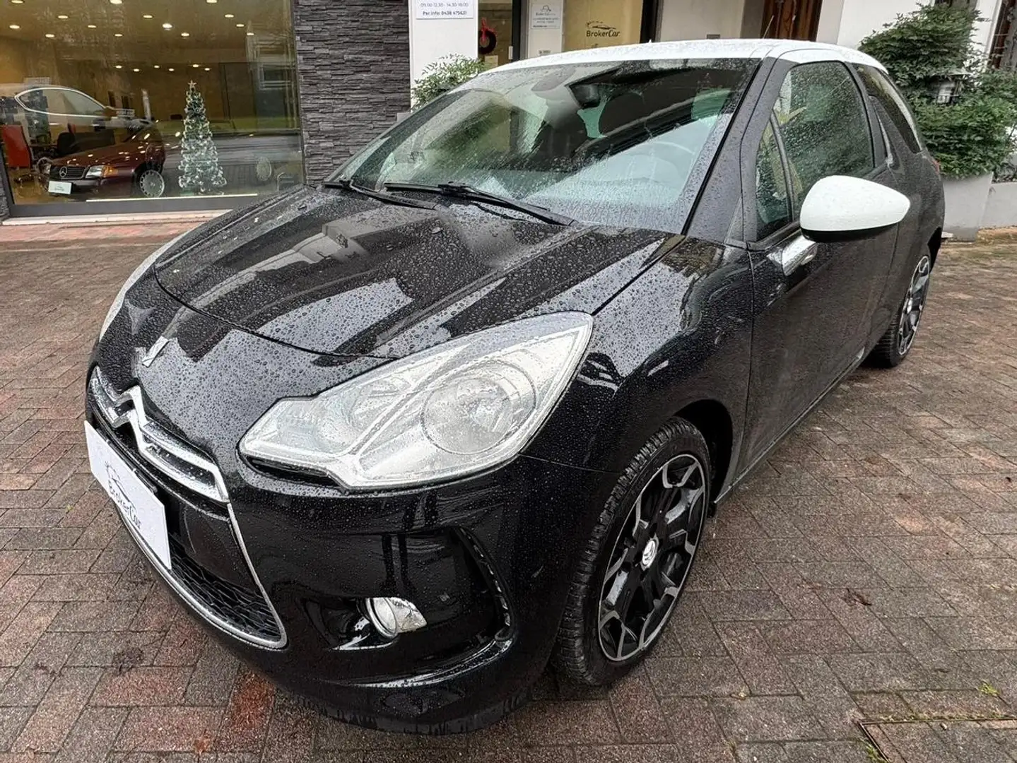Citroen DS3 DS3 1.4 vti Just Black 95cv Schwarz - 1