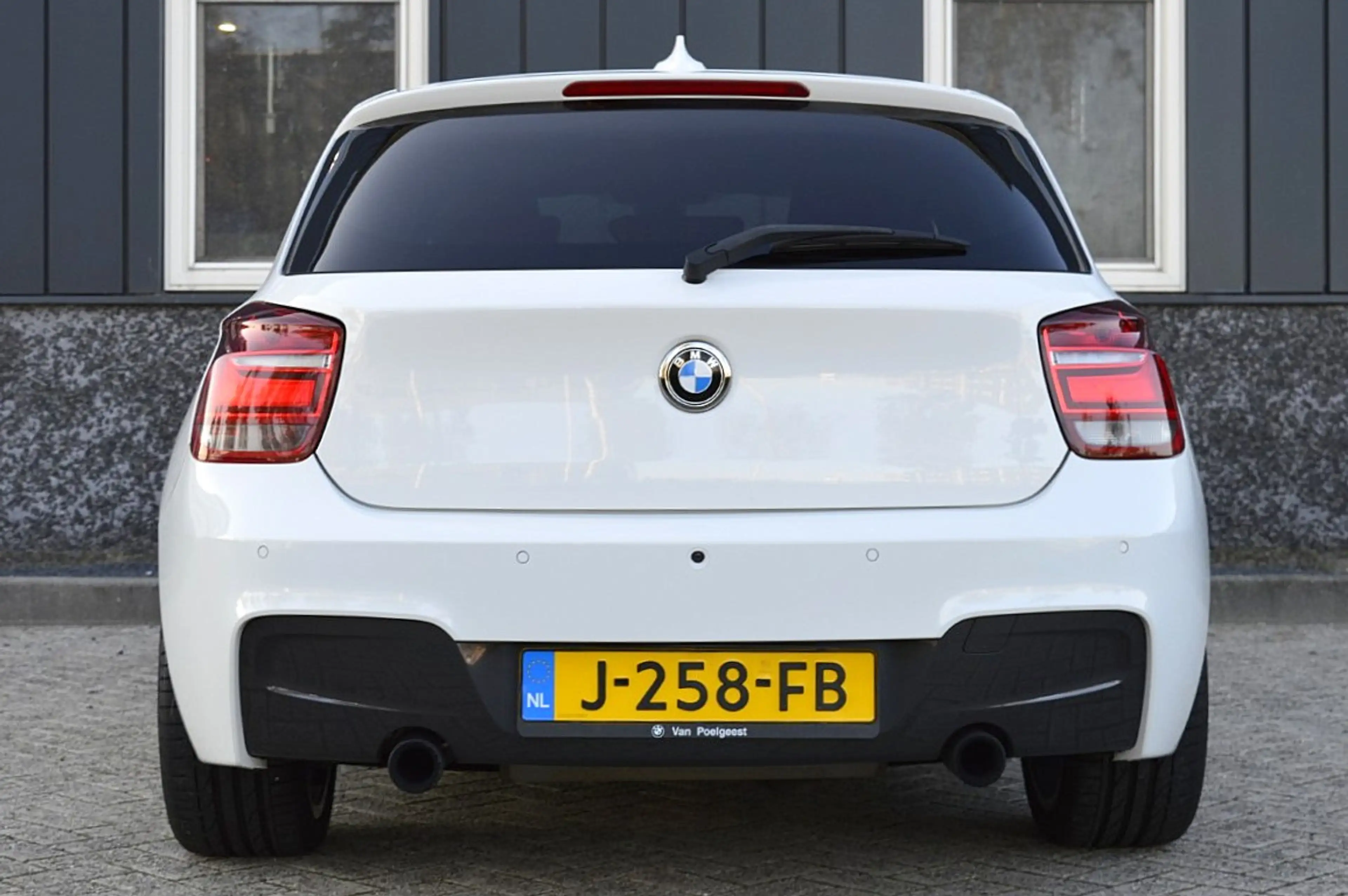 BMW 135 1-serie M135i xDrive Executive Rijklaarprijs-Garan — photo 4