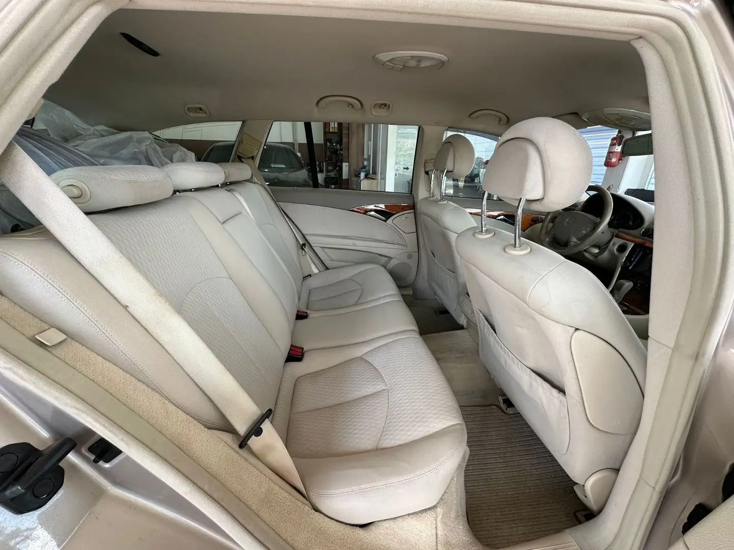 Mercedes-Benz E 240 T Elegance Automatik AHK Camera Navi PDC Beige - 2