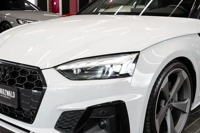 Audi A5 view 4