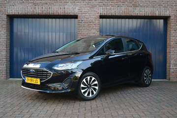 1.0 EcoBoost 125pk Hybrid Titanium | Facelift | Ca