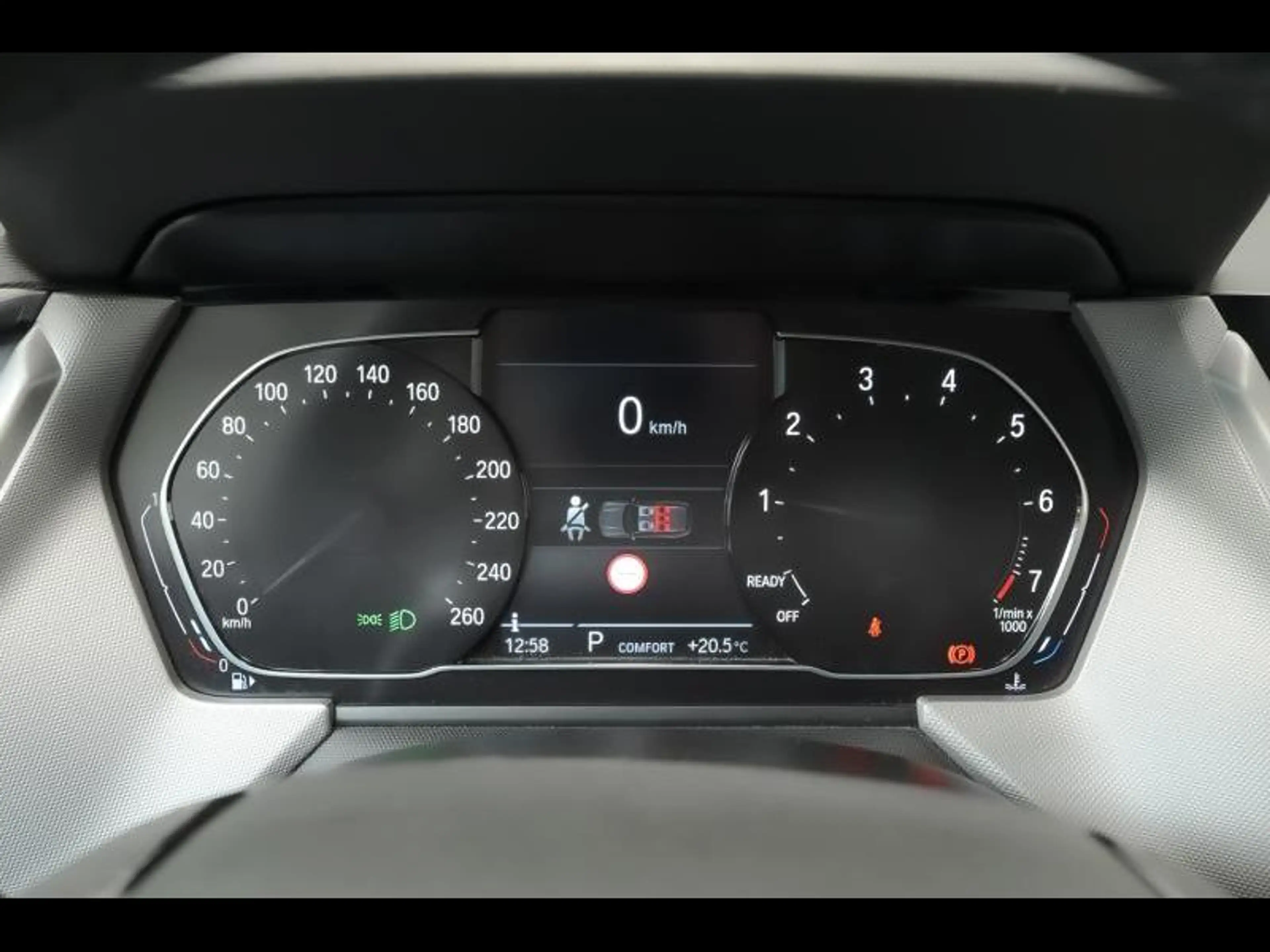 BMW 118 i — photo 10