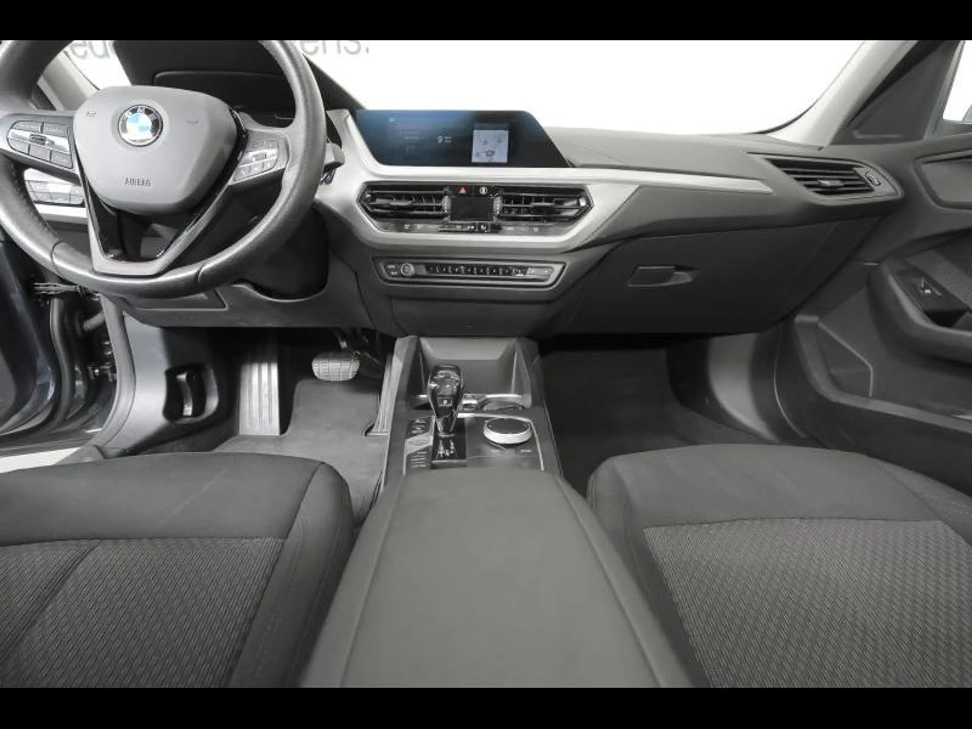 BMW 118 i — photo 7