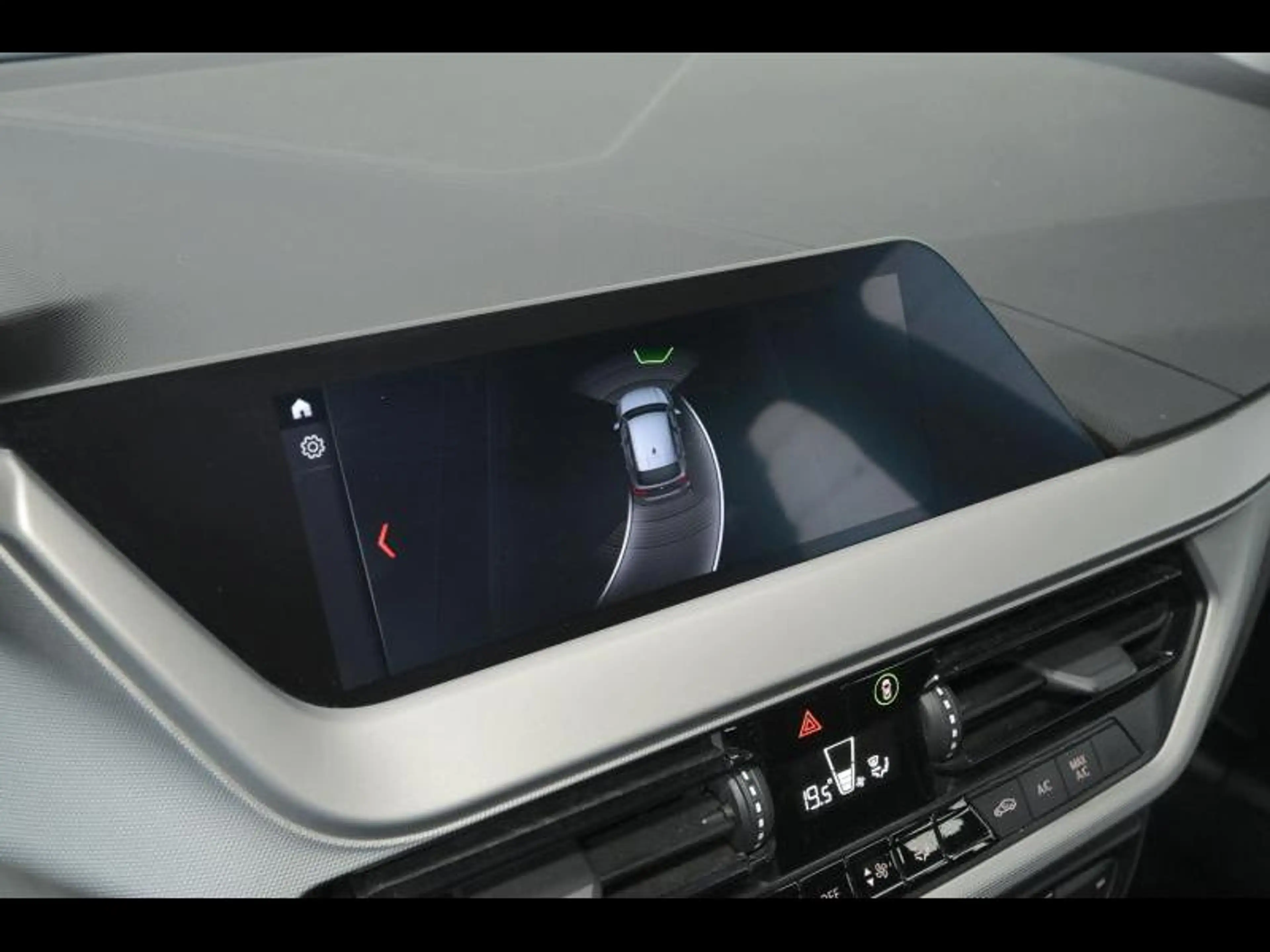 BMW 118 i — photo 14